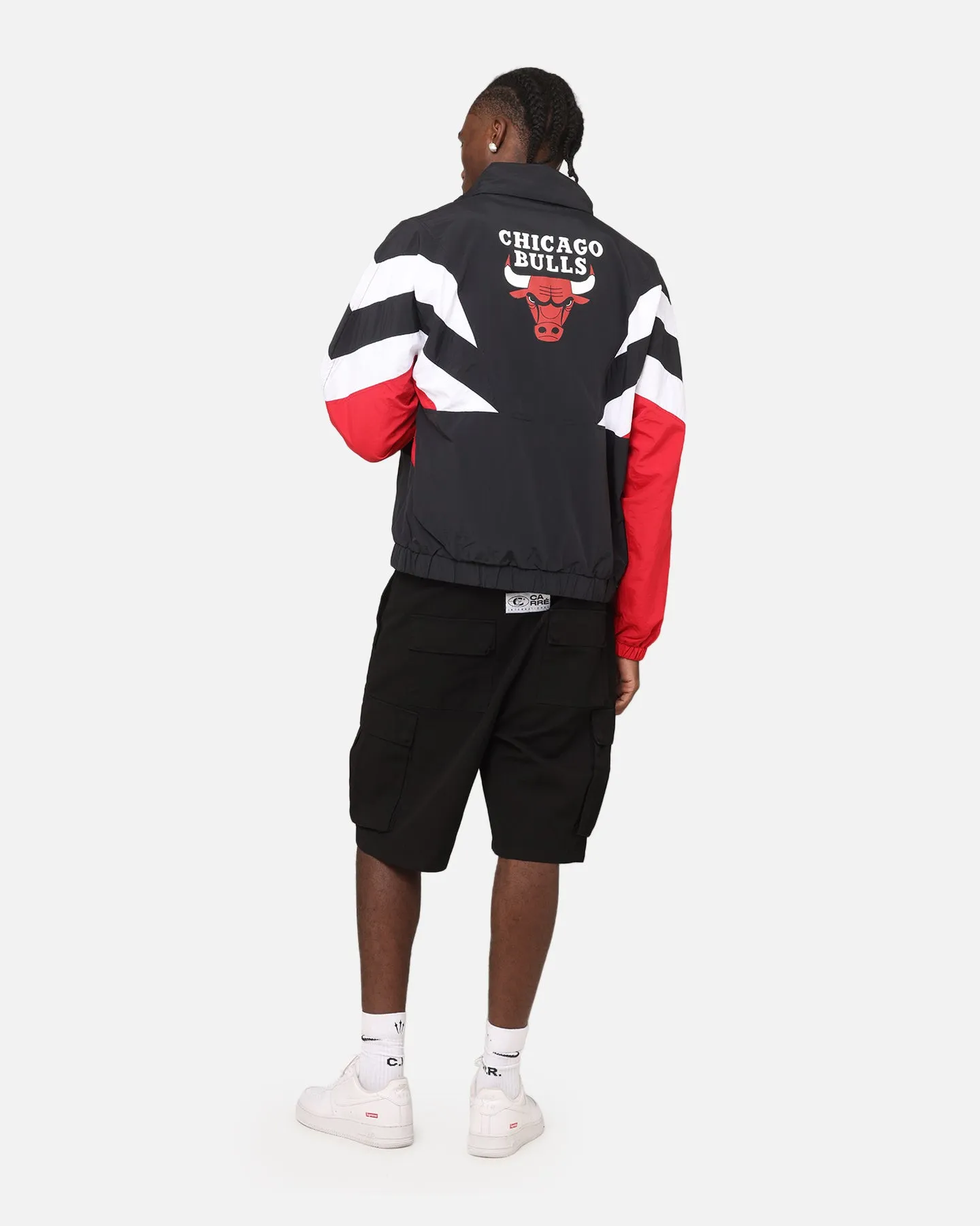 suitable for sunny days LaserCut Ventilation Zones Mitchell & Ness Chicago Bulls Spray Jacket Black/Red