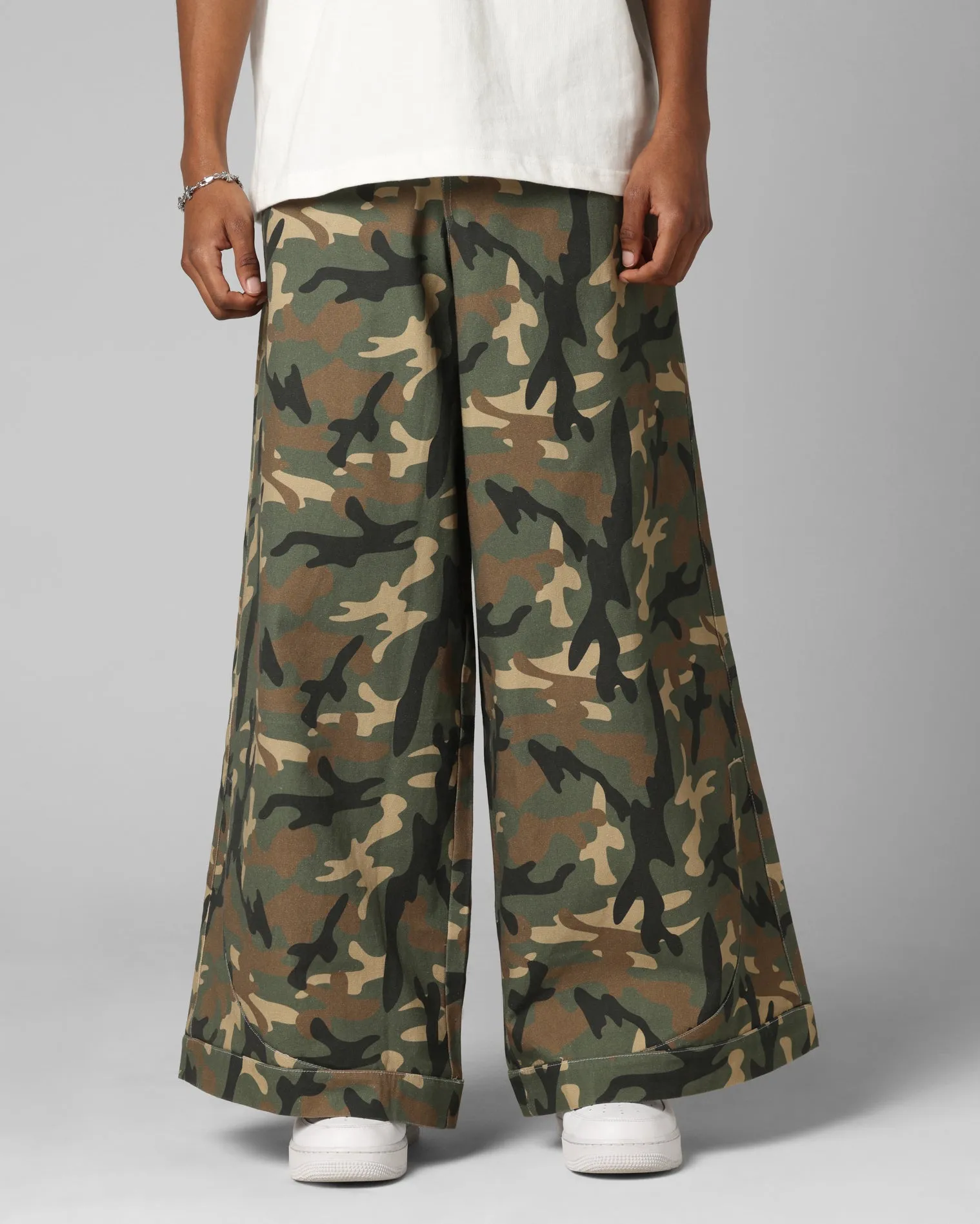 Smooth Fabric Loiter F-22 Raver Jeans Woodland Camo