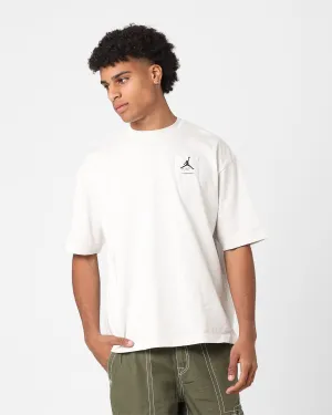 Classic Outfit Style Thermal Regulation Layer Jordan Flight Essentials Crewneck T-Shirt Sail/Heather