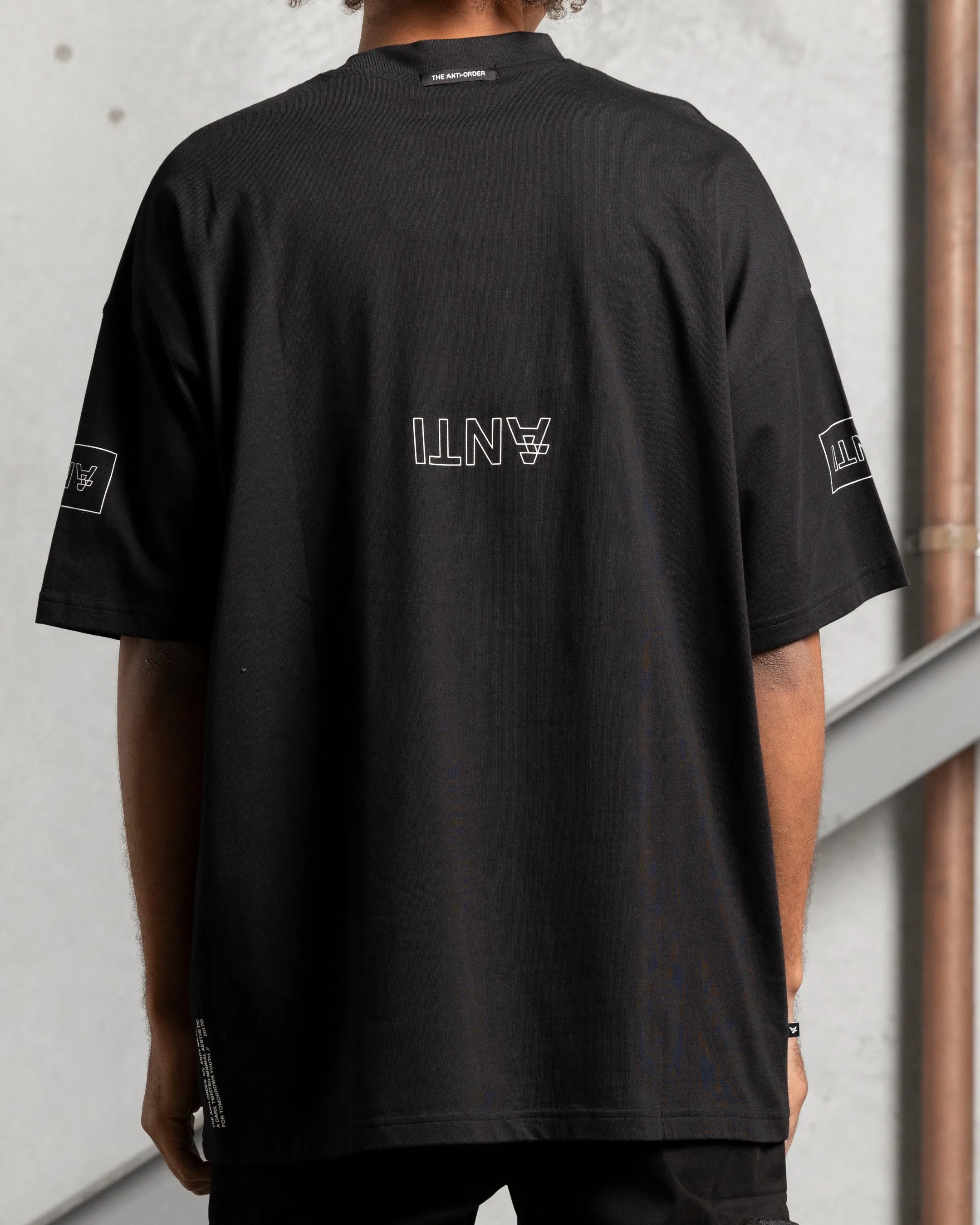 Modern innovation The Anti Order Killa Gorilla T-Shirt Black