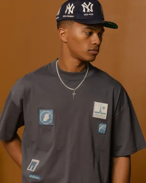 Outdoor Light Carre Avant Oversized Short Sleeve T-Shirt Coal