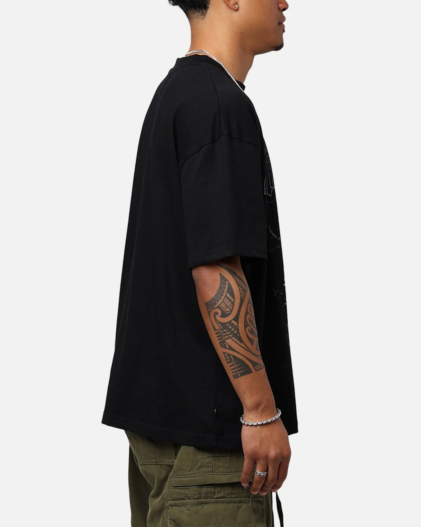 Informal charm Cozy Comfort The Anti Order Life Is War T-Shirt Black