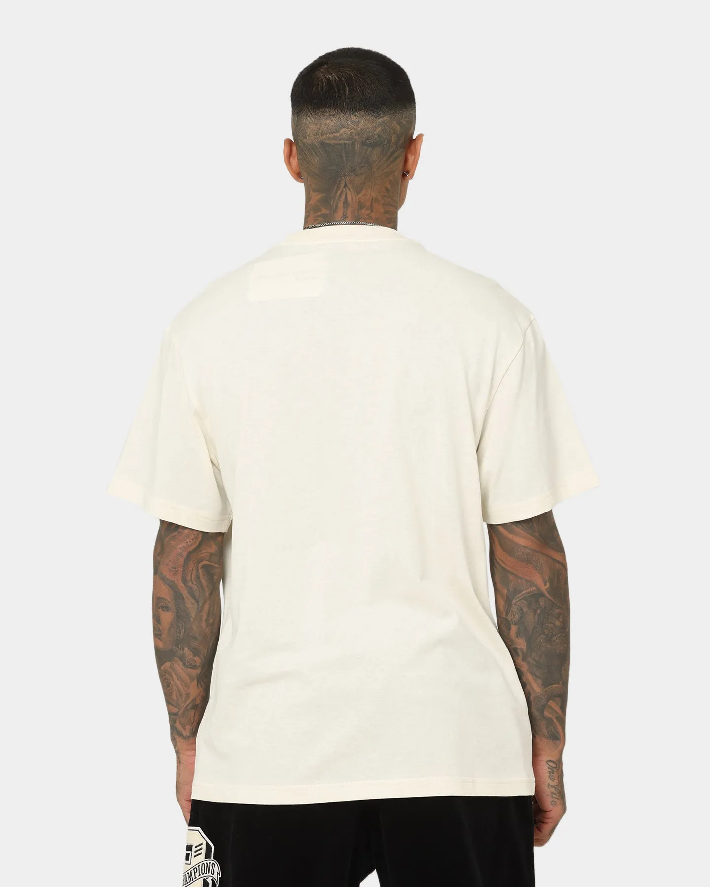 Fade Resistant Coating Cool Vibes Mitchell & Ness Chicago Bulls St Valentine's Day T-Shirt Unbleached