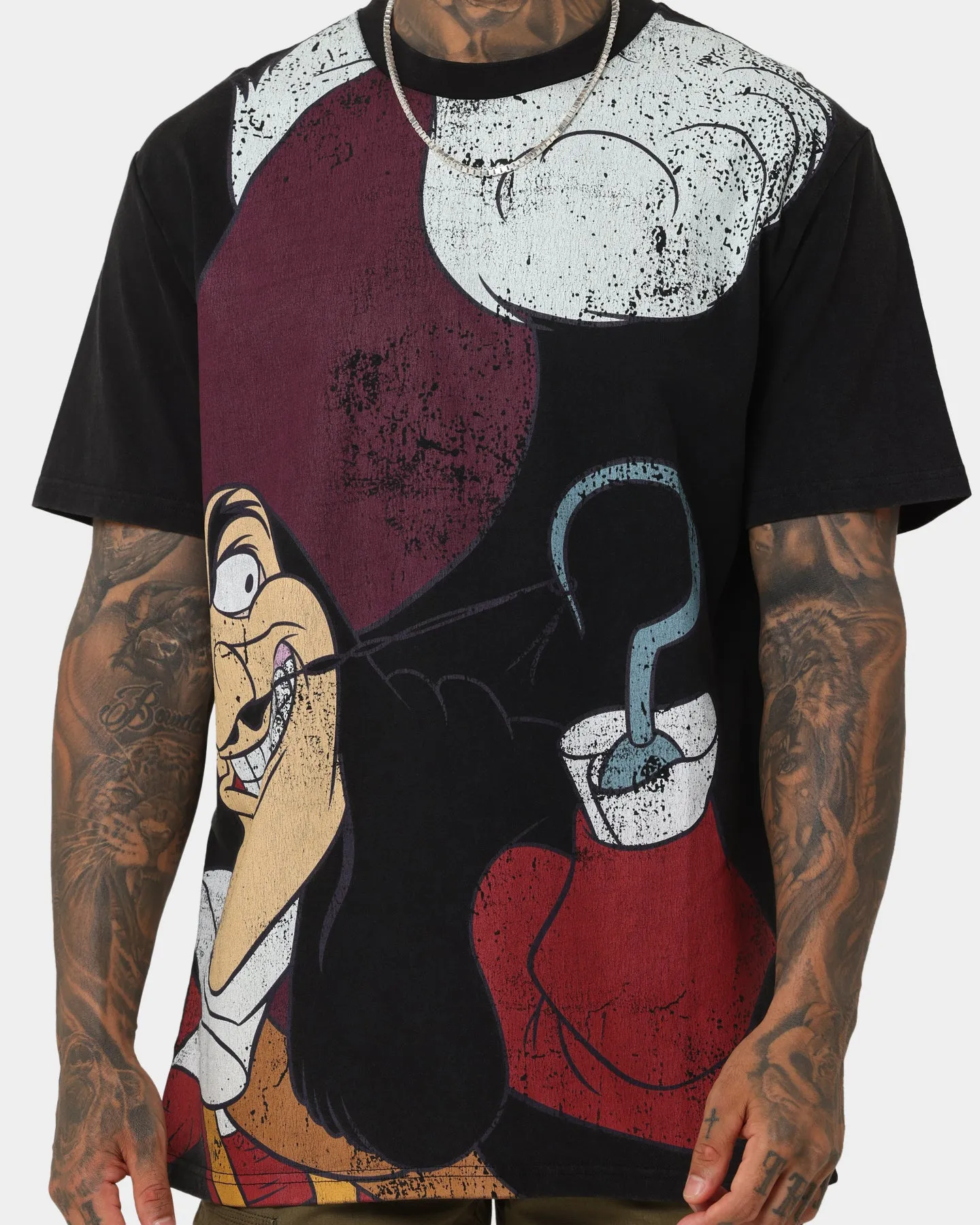 Layering Essential Disney Hook Vintage T-Shirt Washed Black