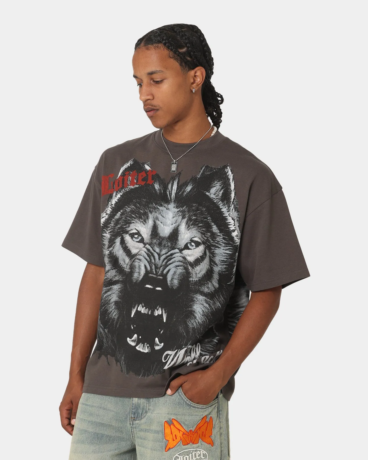 Soft And Comfortable Loiter Wolf Pack Vintage T-Shirt Charcoal