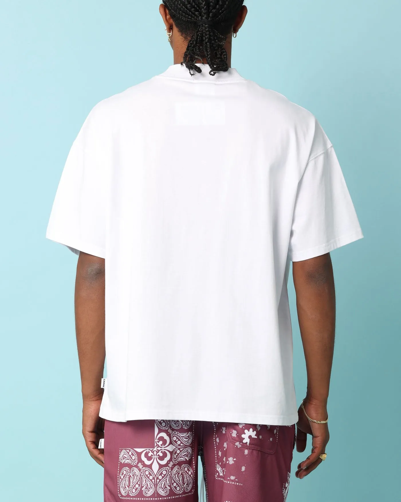 Classic Crew Neck Sleek And Stylish Carr?? Stallion Oversized T-Shirt White