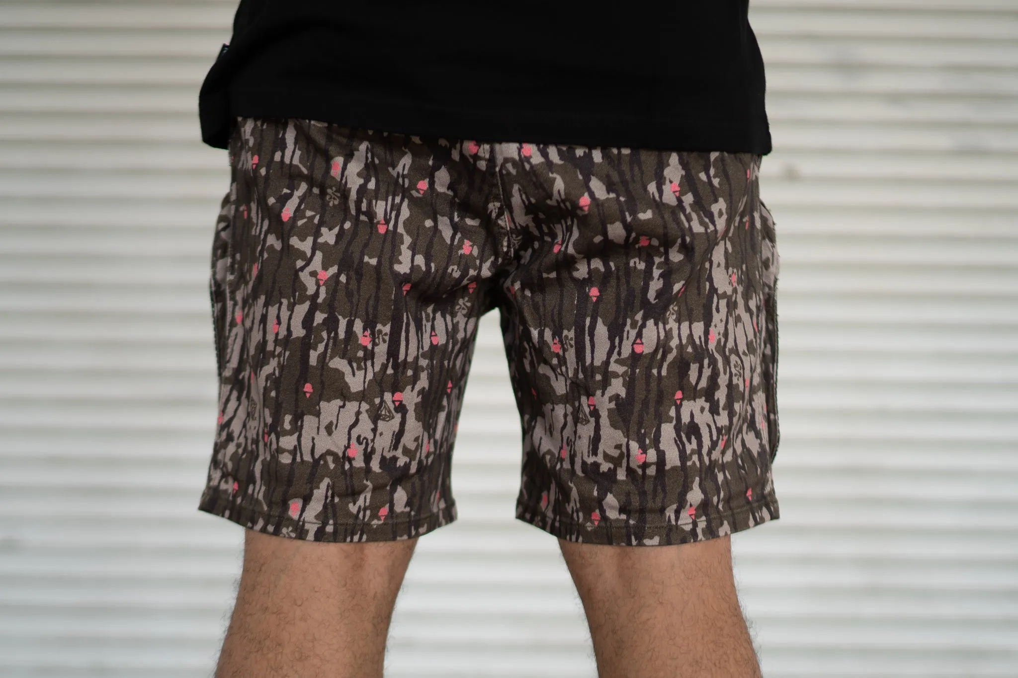 Luxury Touch Formal Tone Strawberry Short