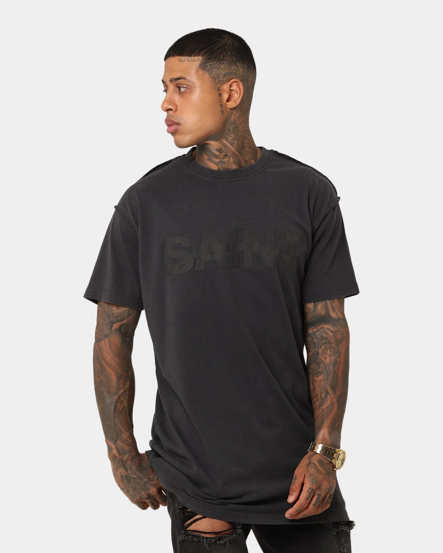 Pre Shrunk Fabric Chic Fashion Saint Morta Established T-Shirt Vintage Black
