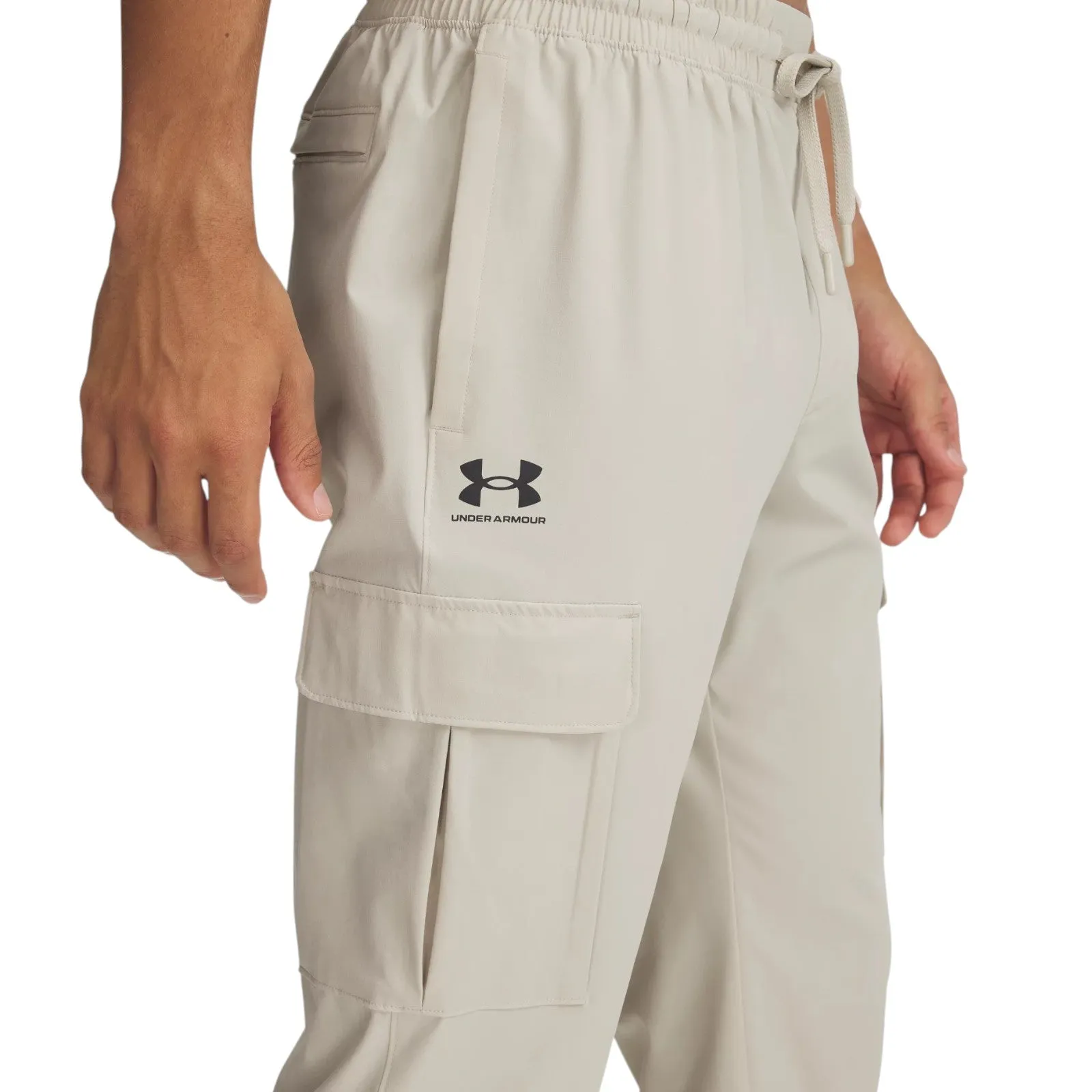 Under Armour Vibe Mens Woven Cargo Pants Smart Wear Cushioned Comfort