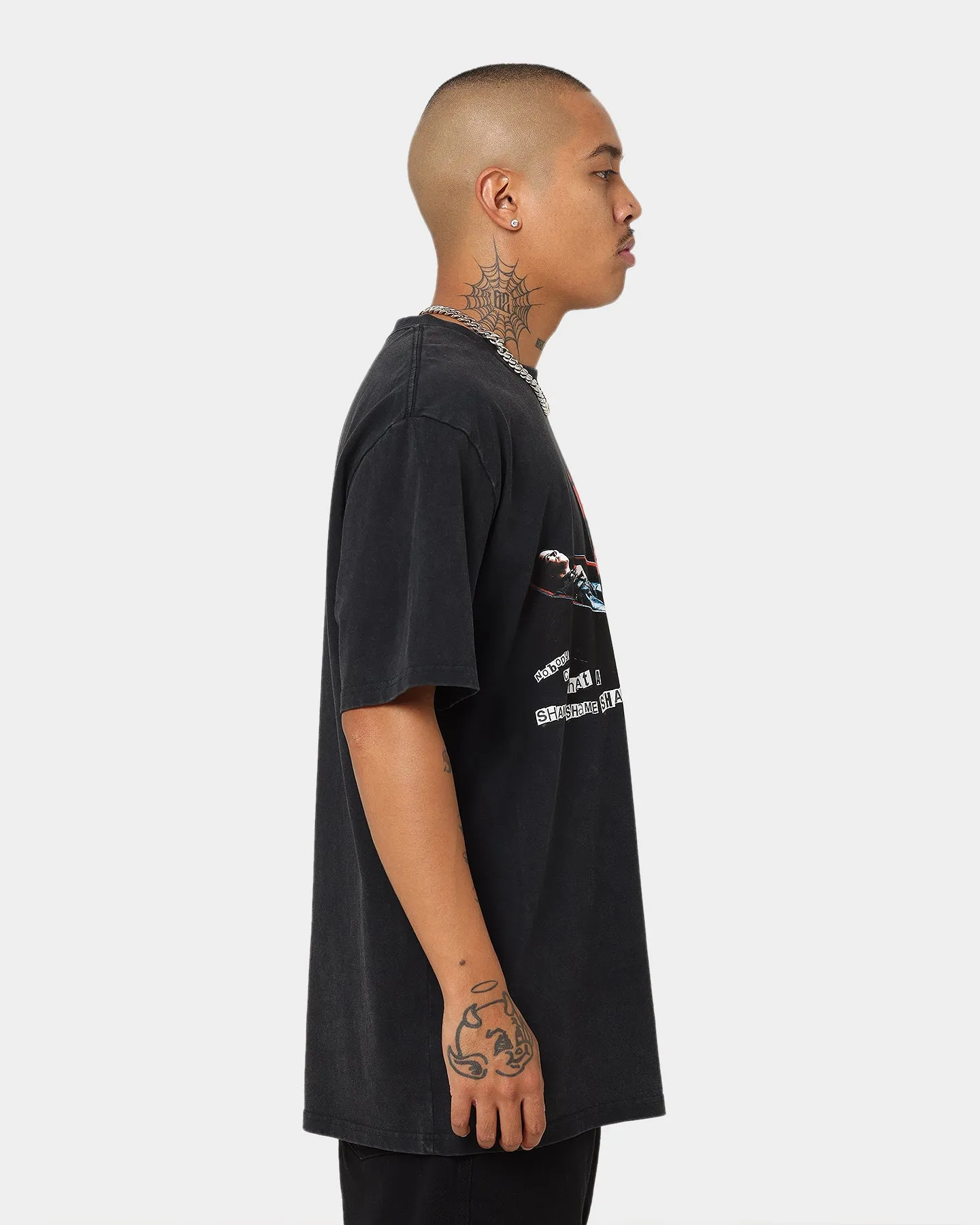 Garment Washed Texture Low Profile Collar YUNGBLUD Universal Music X YUNGBLUD The Funeral Vintage T-Shirt Washed Black
