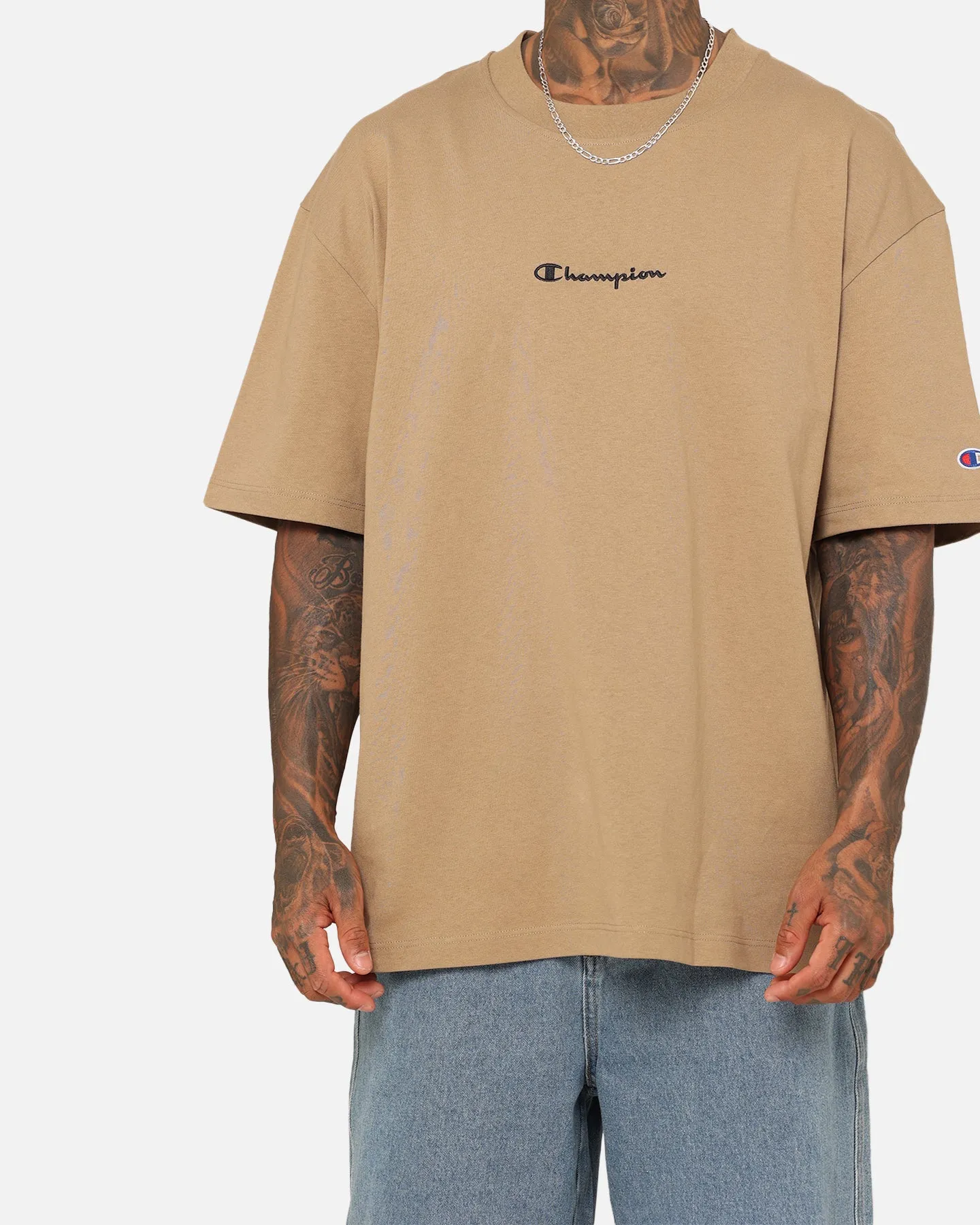 Travel Light Champion Embroidered T-Shirt London Bridge