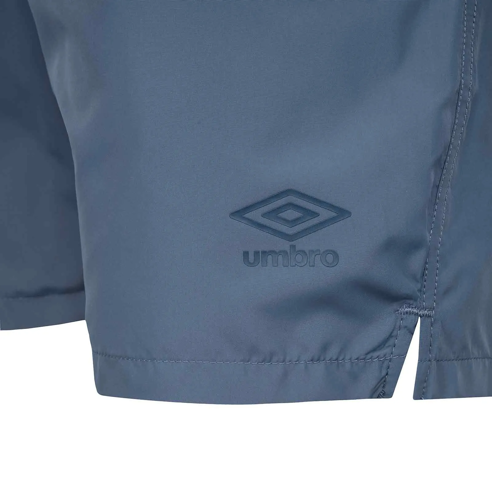 Tailored Cut Non Restrictive Movement Umbro Mens Lightweight Training Short