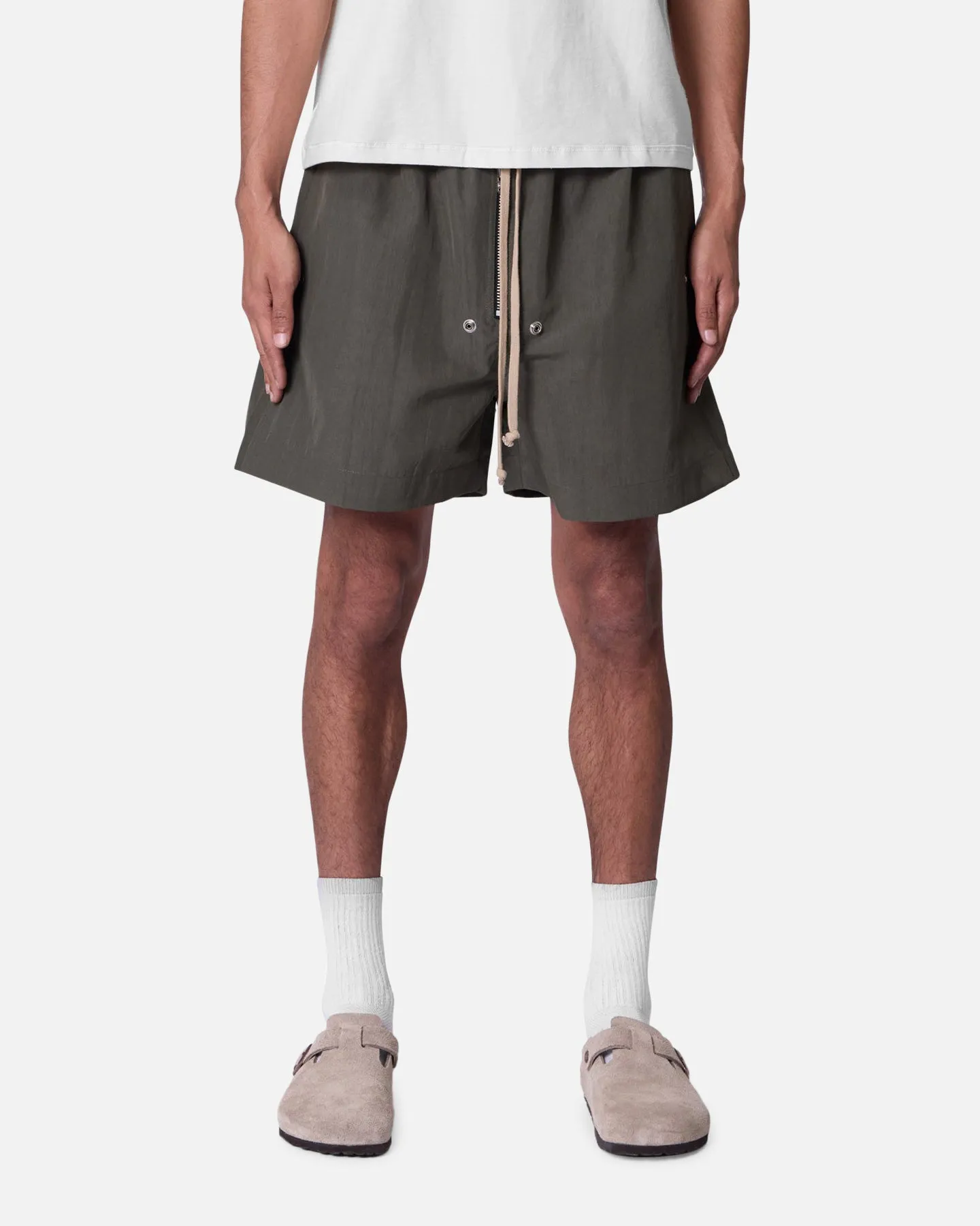 Performance Comfort MNML Mud Shorts Olive