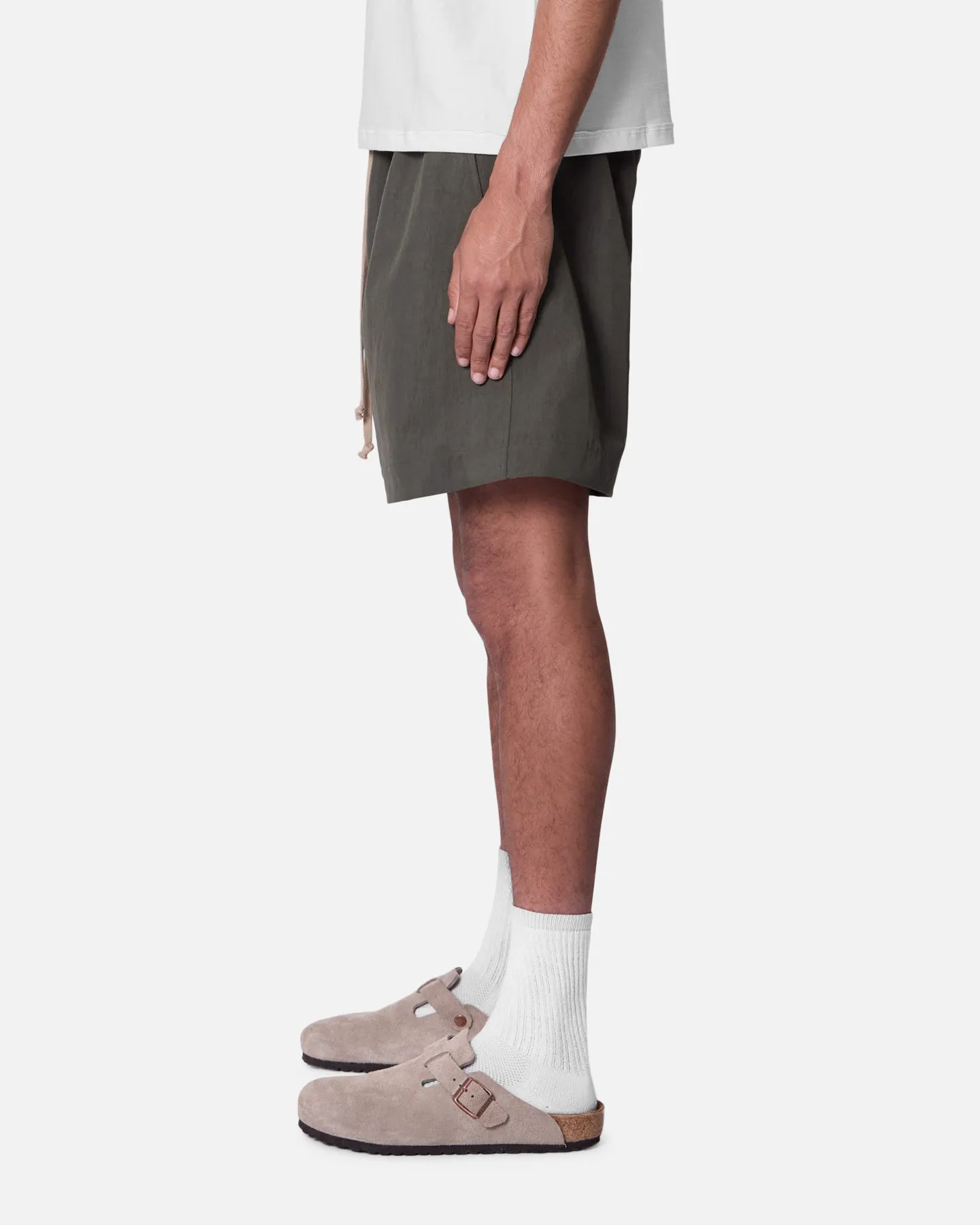 Non Restrictive Fit High-End Quality MNML Mud Shorts Olive