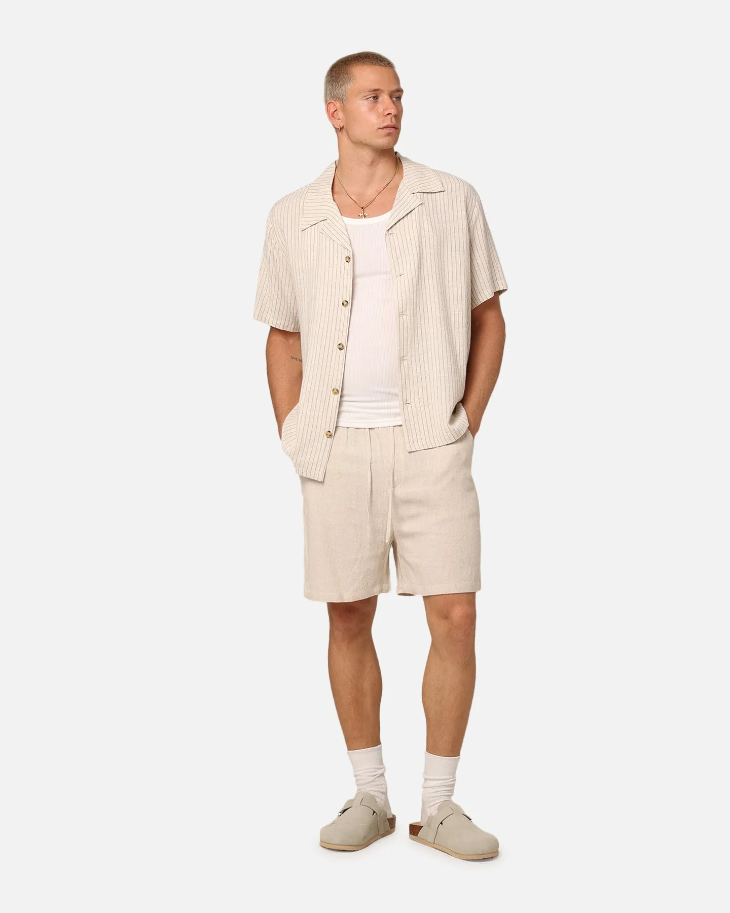 Contemporary Cut XXIII Ezrah Linen Shorts Oatmeal