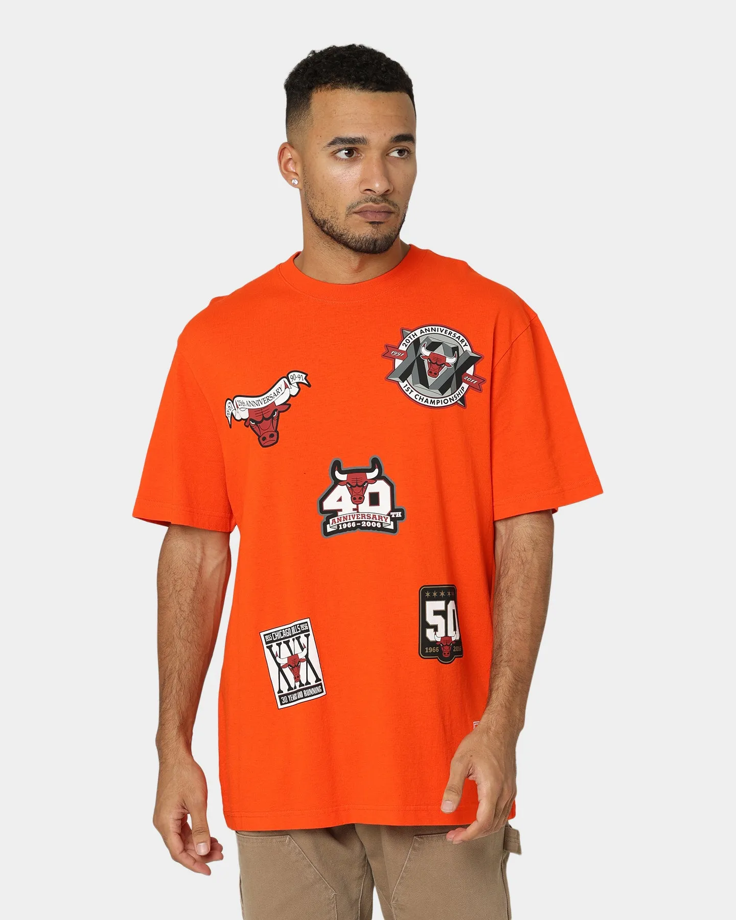 MultiPly Fabric Mitchell & Ness Chicago Bulls Flight T-Shirt Faded Orange