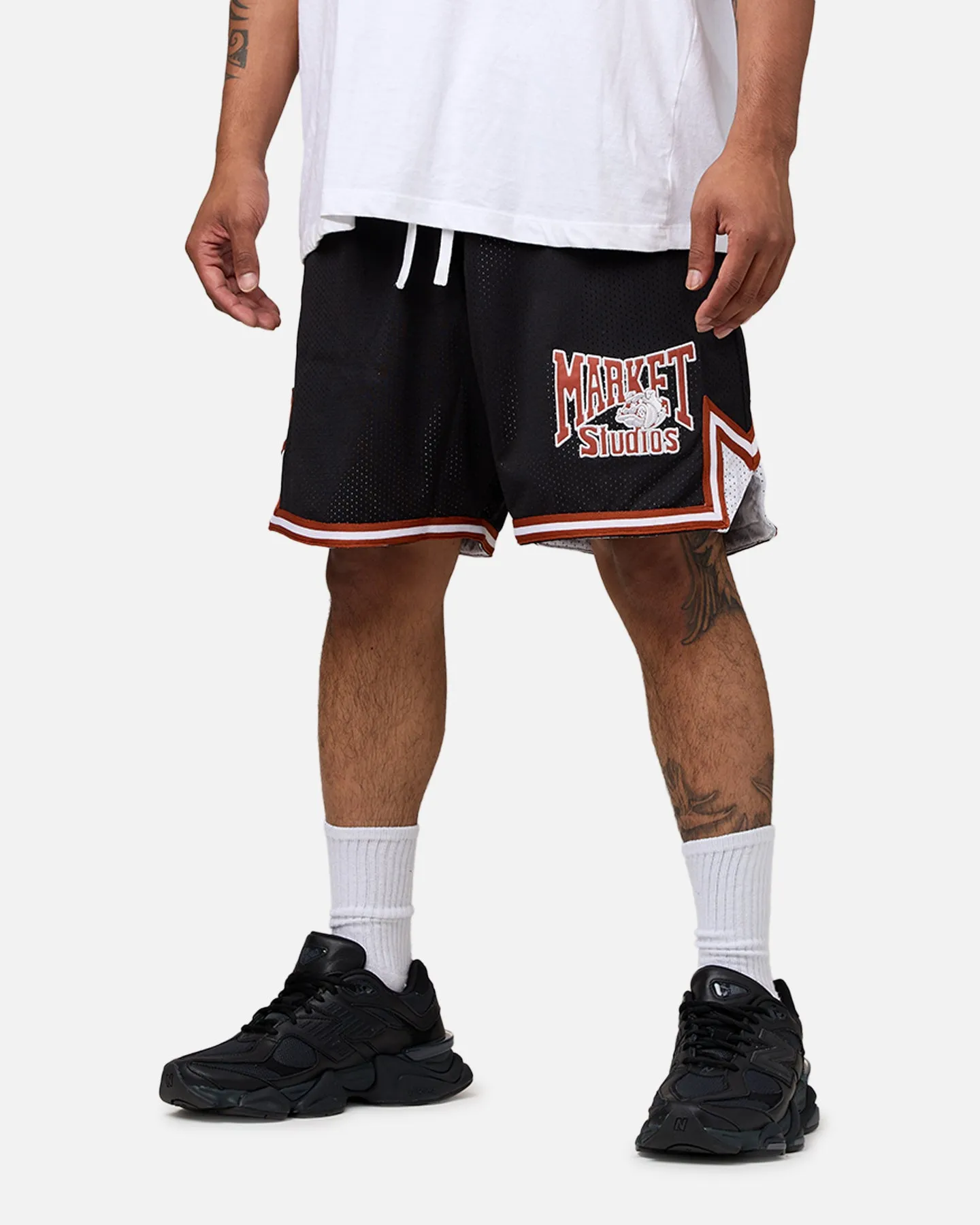 Light Active Airy Fit Market Dulldogs Mesh Shorts Black