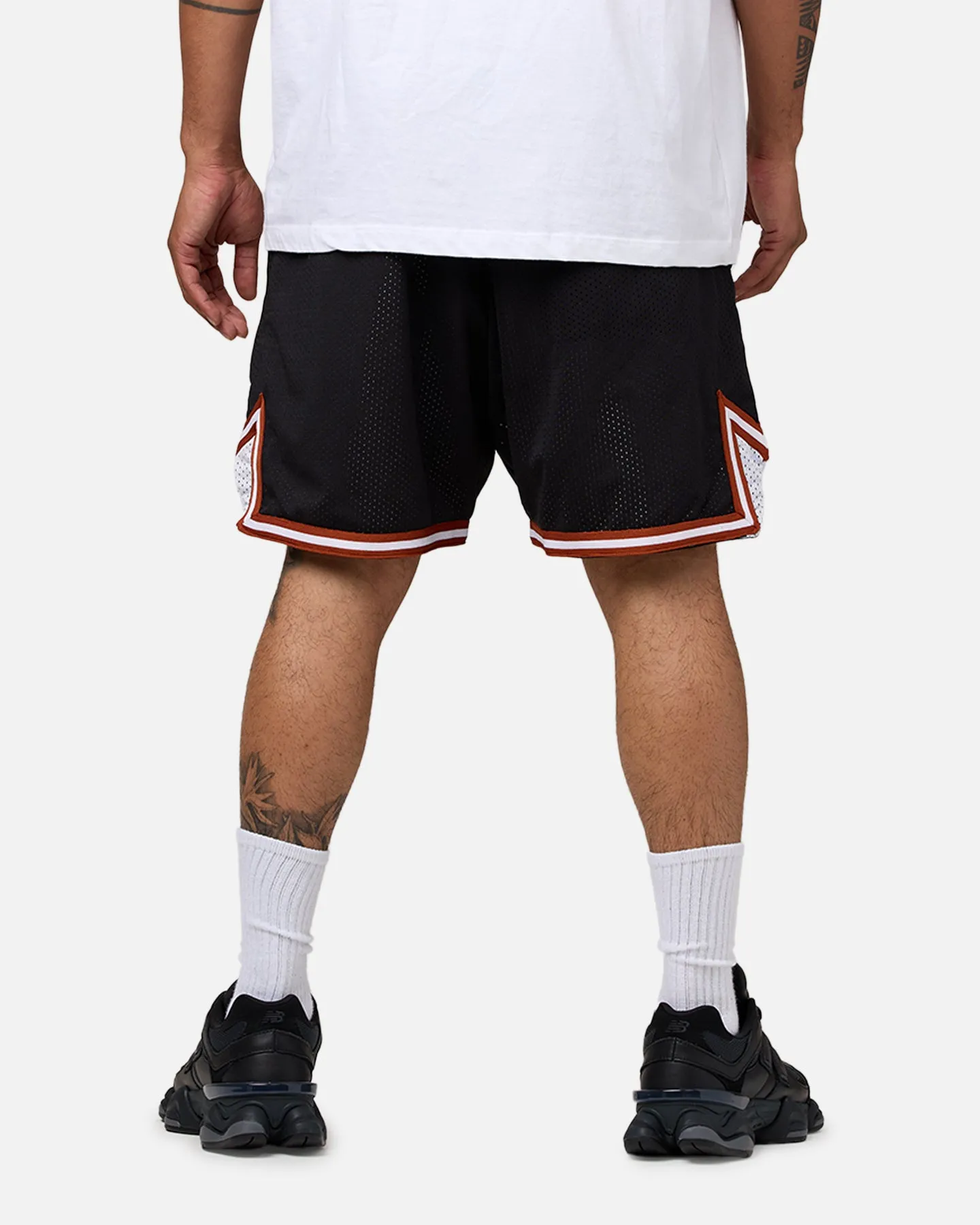 Blazer Breezy Waist Market Dulldogs Mesh Shorts Black