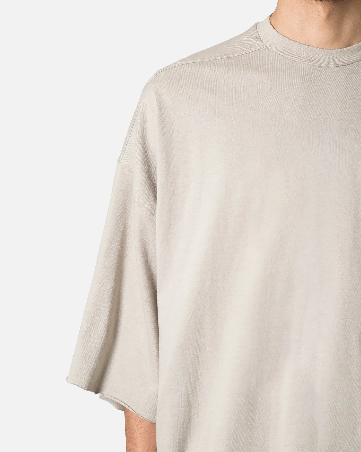 Active Outfit Style Lightweight Design MNML Bat Wing T-Shirt Bone