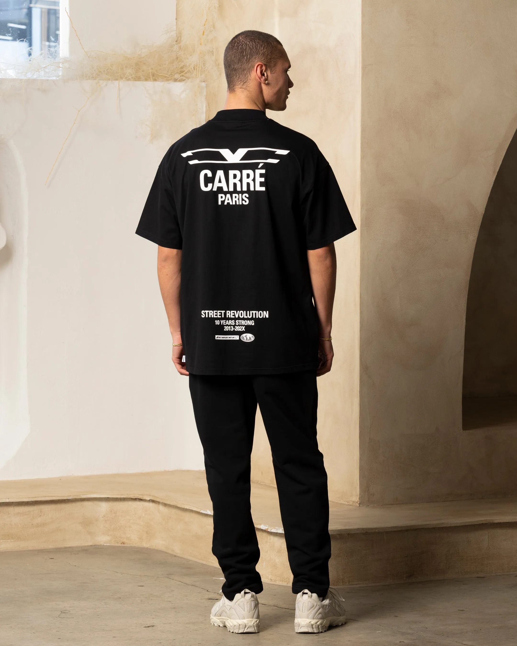 Timeless Comfort Wear Carre Revolution Oversized T-Shirt Black