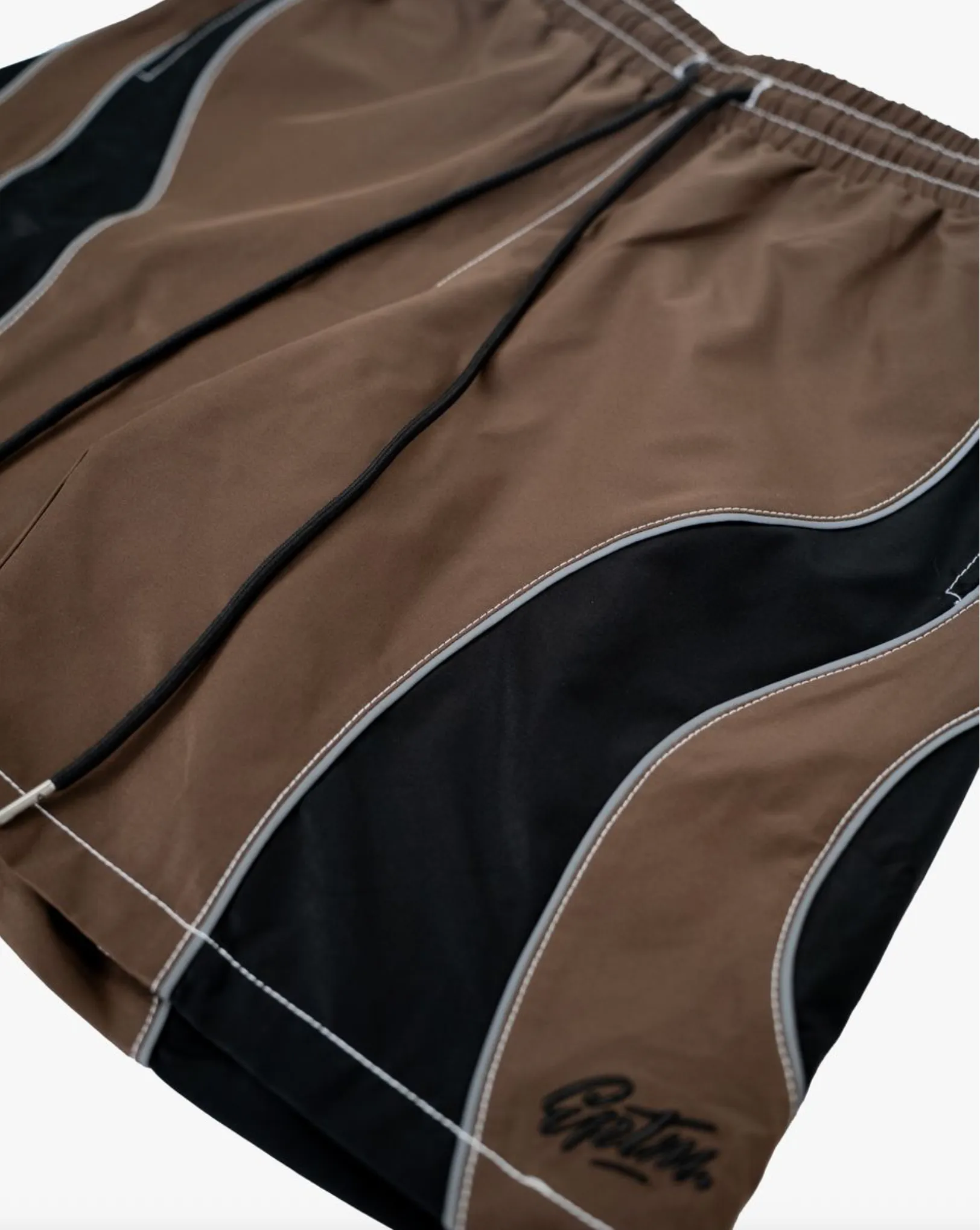 Machine Fit EPTM MONTANA SHORTS (Brown)