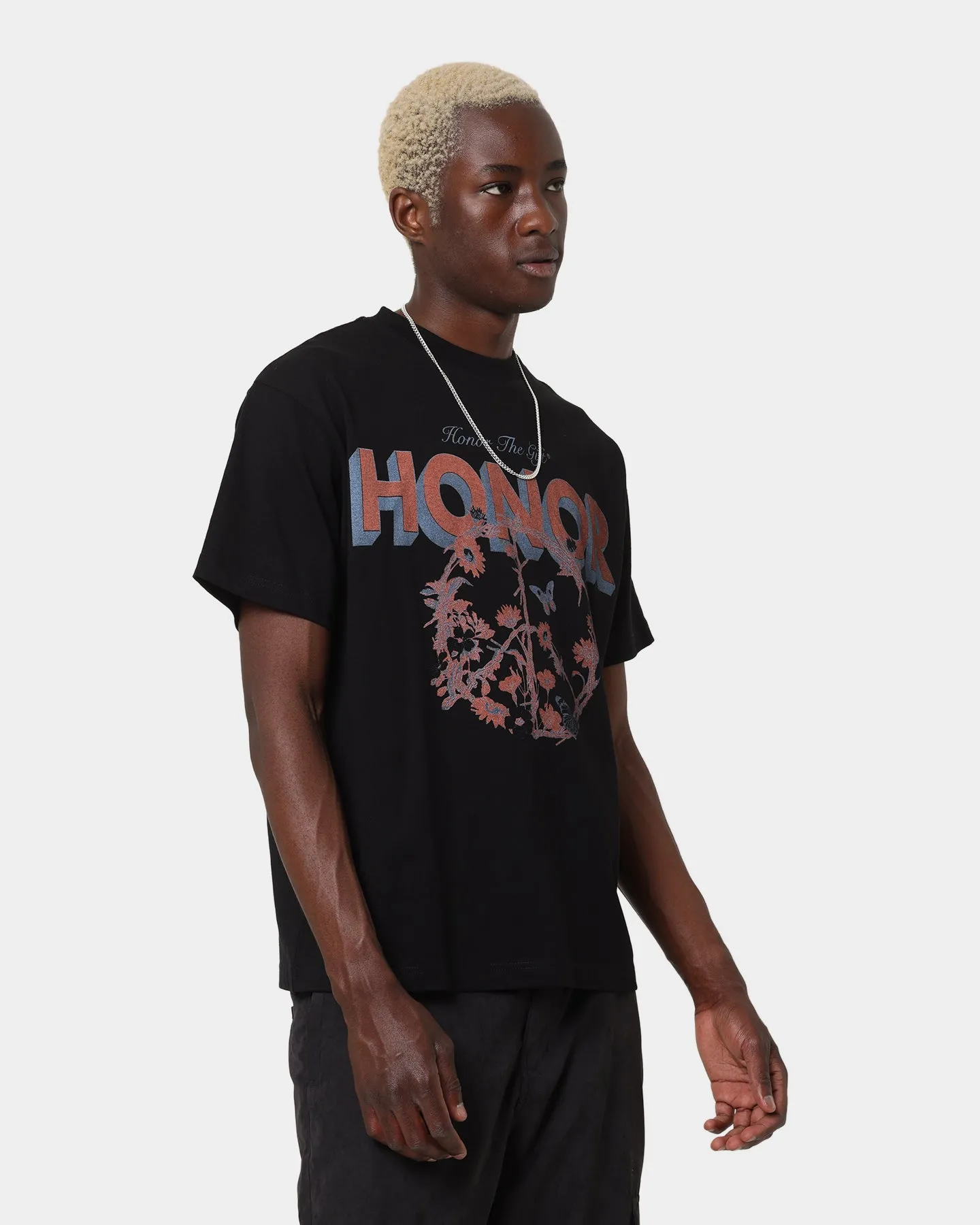 Picnic Honor The Gift Honor Peace T-Shirt Black