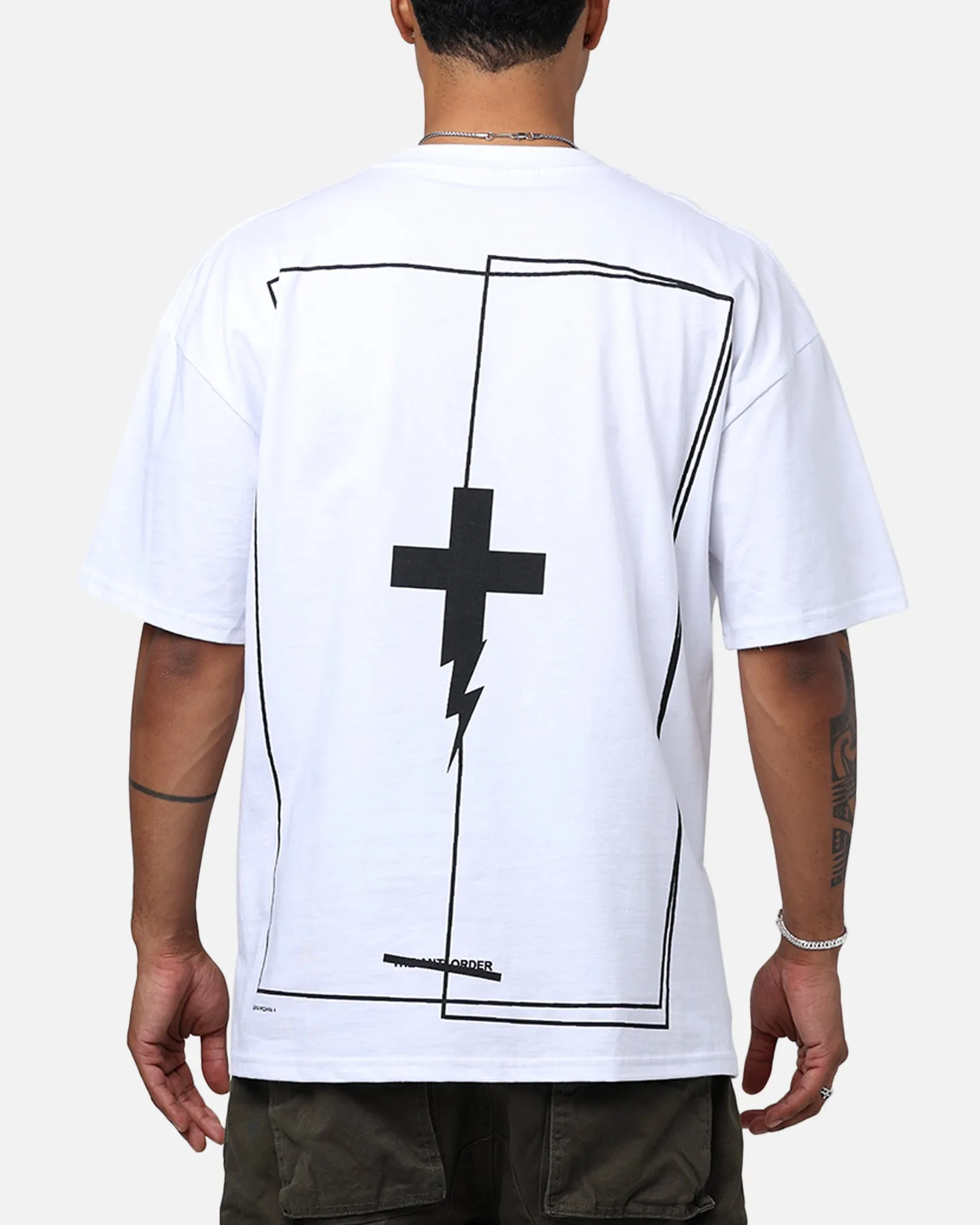 The Anti Order Non Linear T-Shirt White Chic Comfort Style