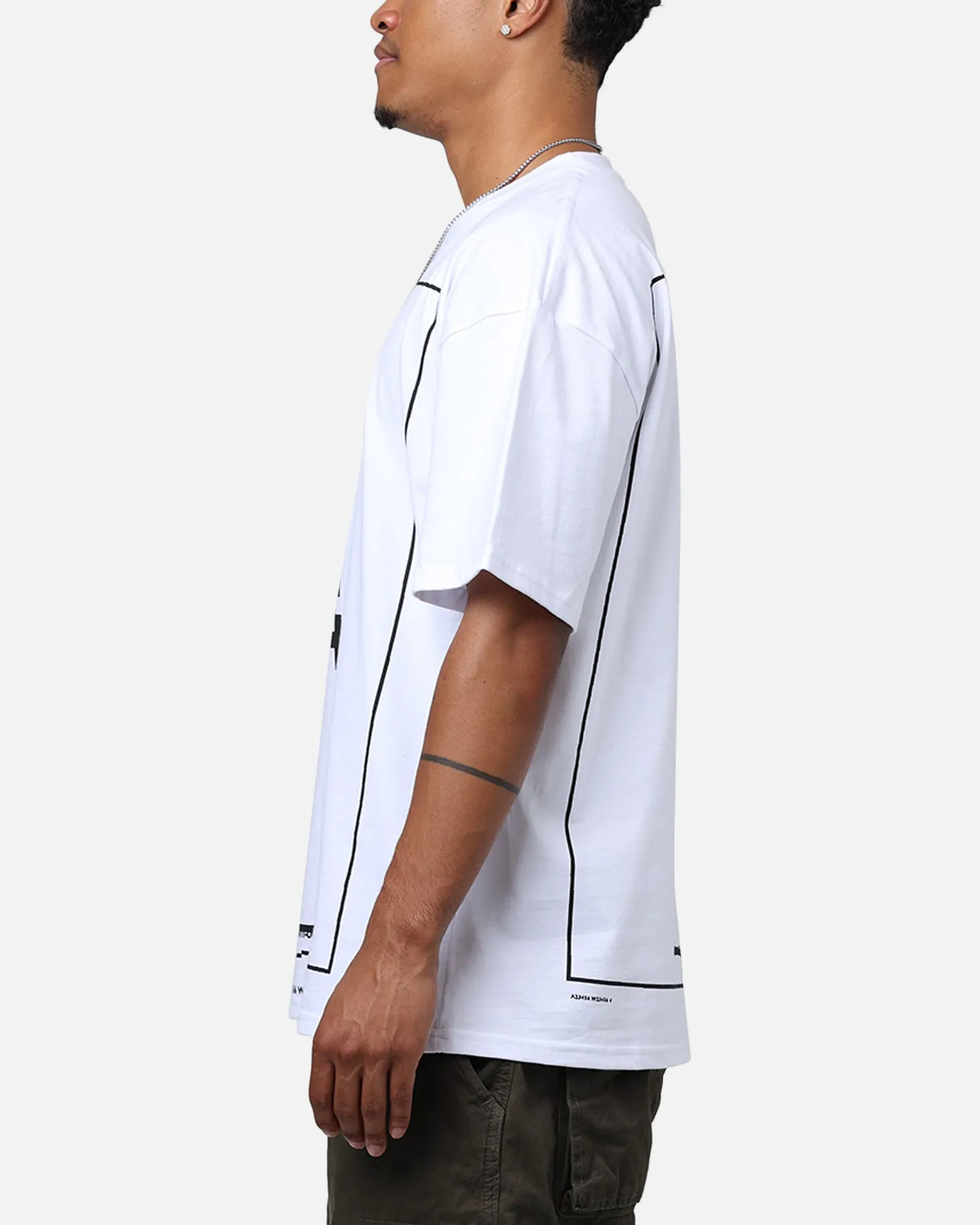 The Anti Order Non Linear T-Shirt White Durable Knit Structure