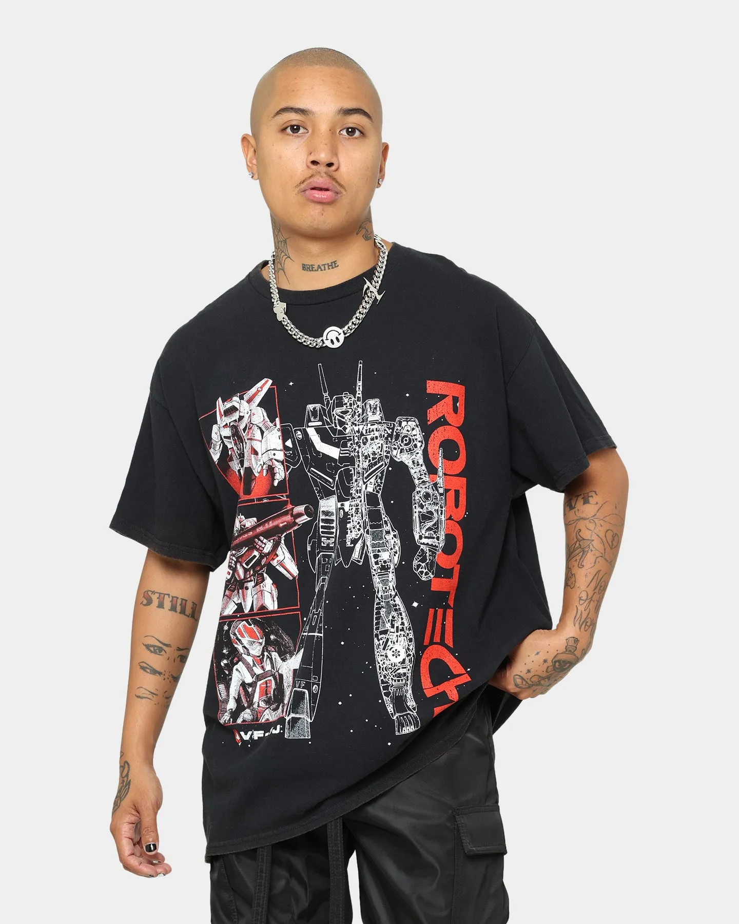 Seamless Edging Adaptable American Thrift X Robotech VFIJ Vintage T-Shirt Washed Black