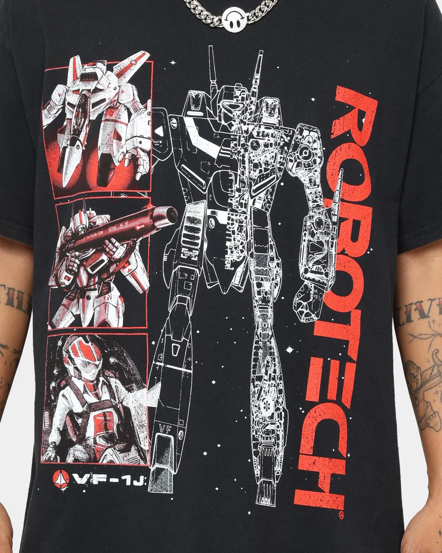 American Thrift X Robotech VFIJ Vintage T-Shirt Washed Black UV protection layer