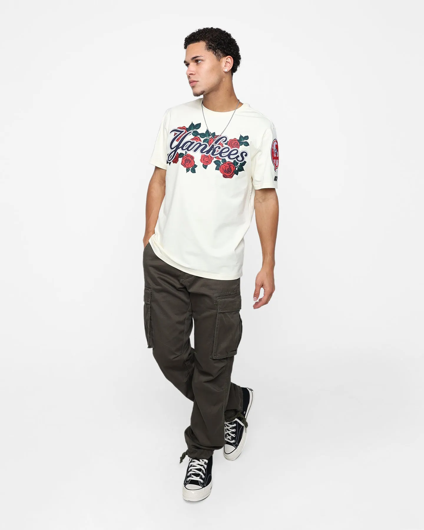 Daily Comfort Style Breathable Style Pro Standard New York Yankees Roses T-Shirt Eggshell