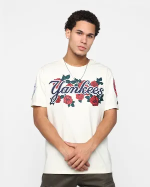 Quick Comfort Reinforced Shoulders Pro Standard New York Yankees Roses T-Shirt Eggshell