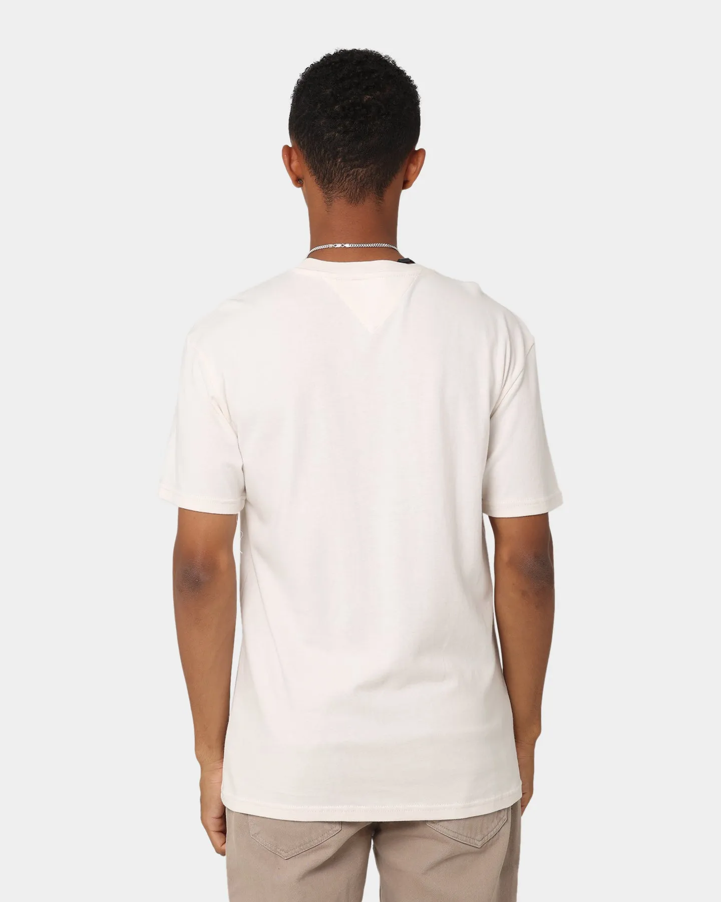 Modern Simplicity Tommy Jeans TJM Classic Collegiate T-Shirt Ancient White