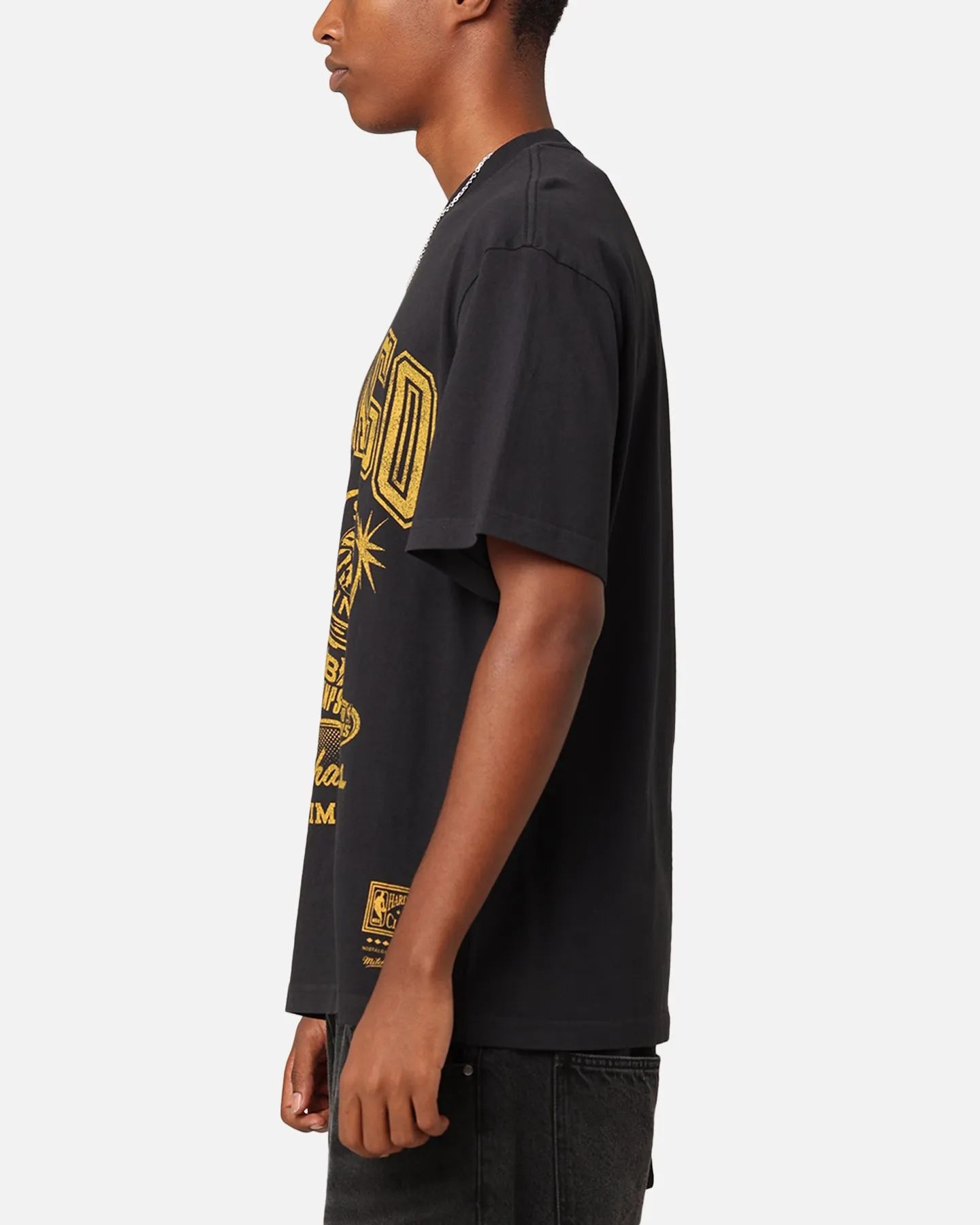 Mitchell & Ness Chicago Bulls Rings T-Shirt Faded Black slim fit