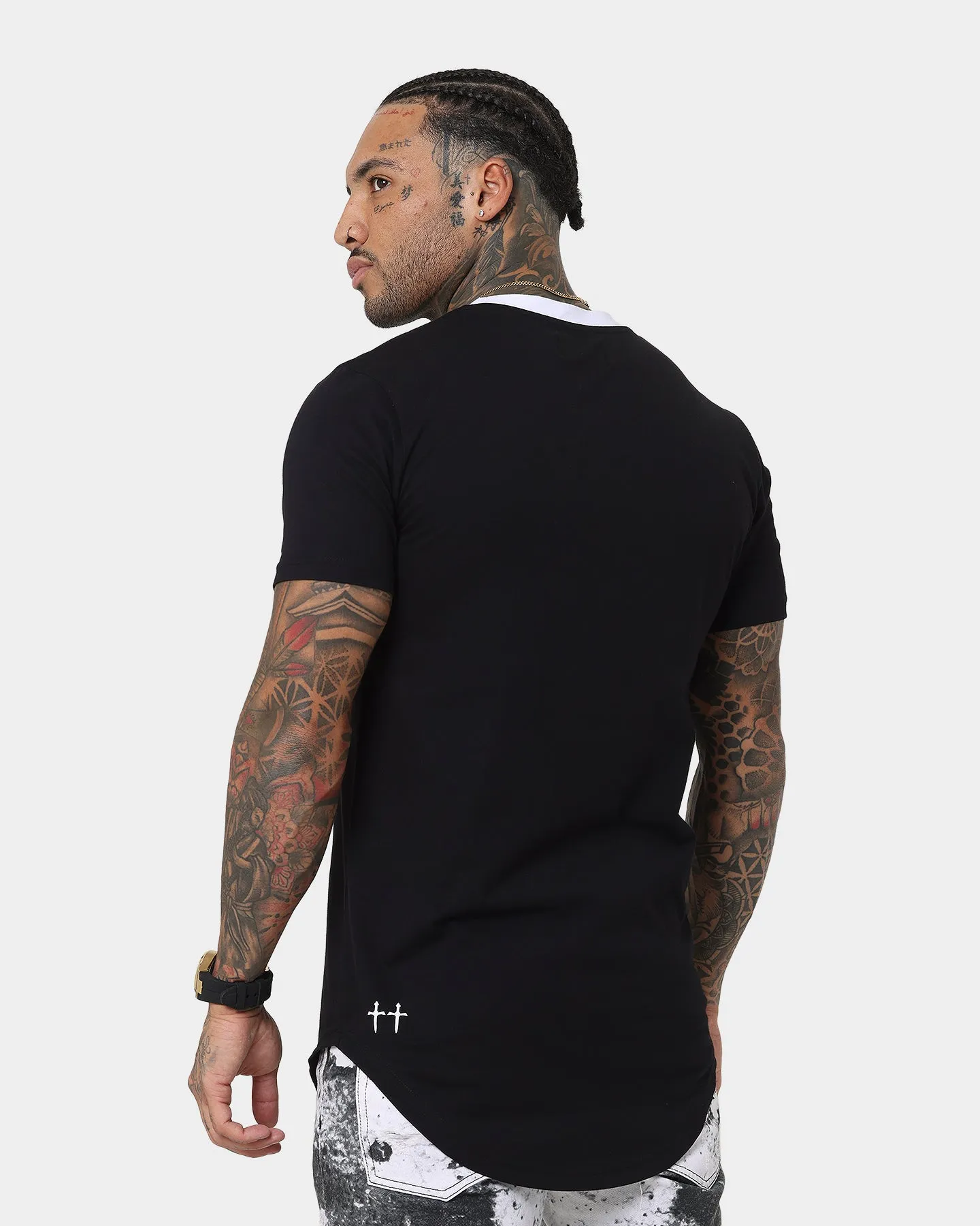 Saint Morta Sparta T-Shirt Black/White Flattering Design Chic Design