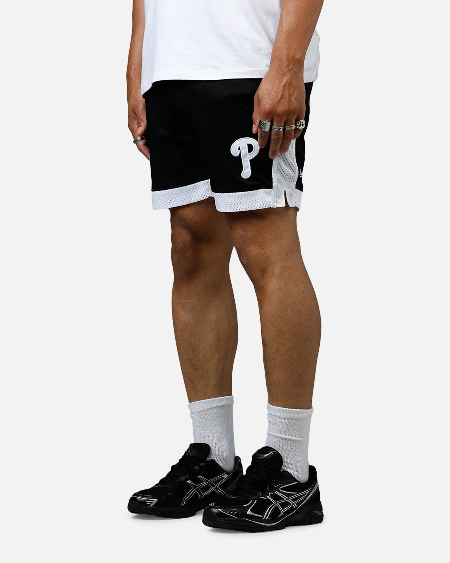 Adjustable Drawcord New Era Philadelphia Phillies Sport Class Shorts Black/White