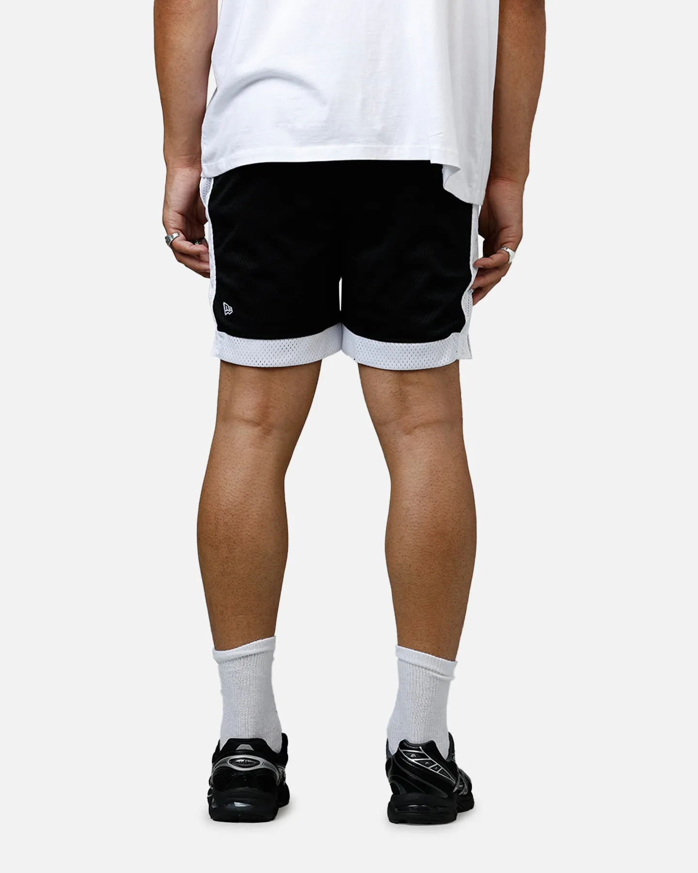 New Era Philadelphia Phillies Sport Class Shorts Black/White Flexible Fabric