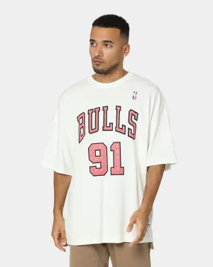 Classic Smart Double Stitched Hem Mitchell & Ness Chicago Bulls Dennis Rodman #91 N & N Oversized T-Shirt Vintage White