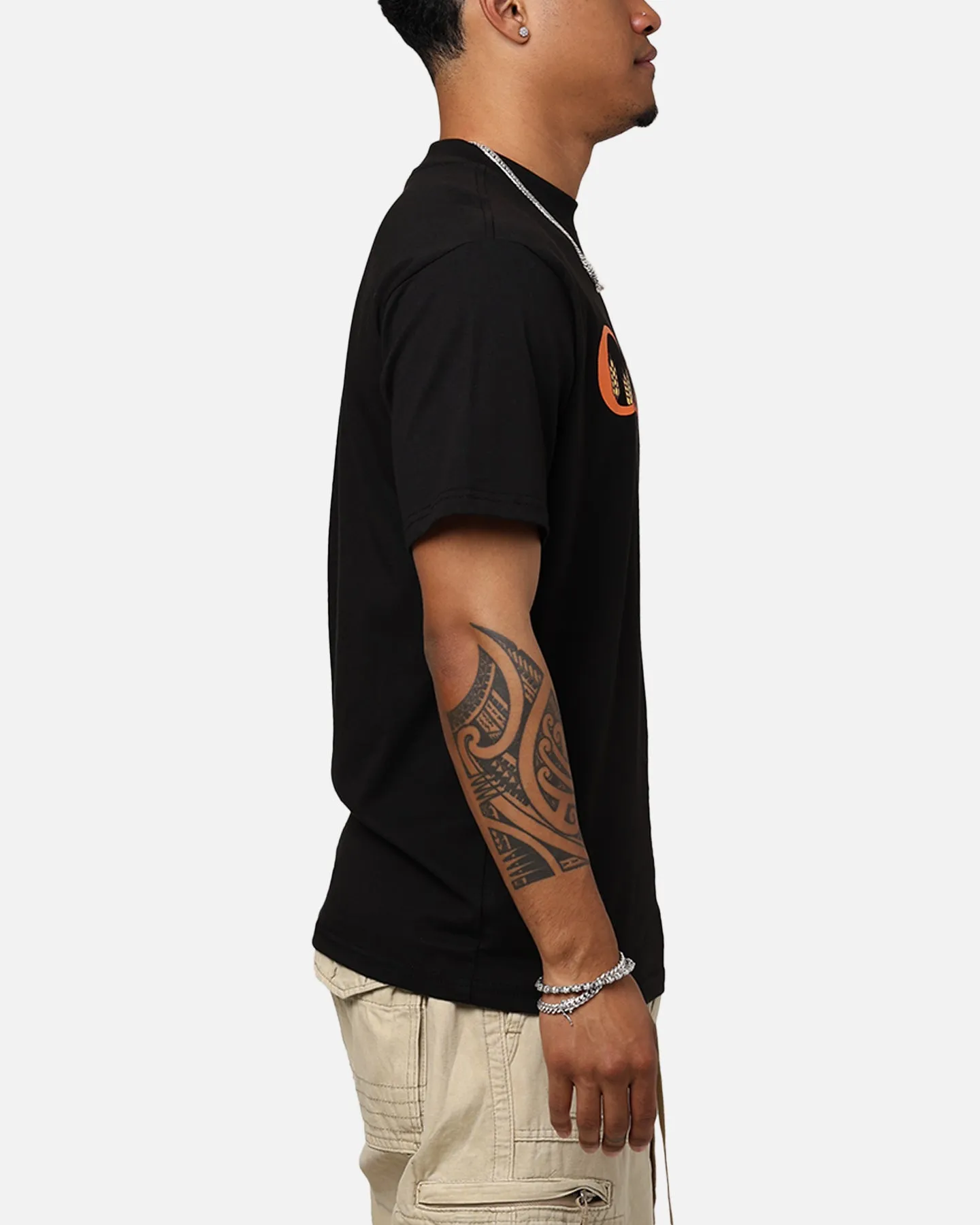 Carrots By Anwar Wordmark T-Shirt Black Simple and Chic