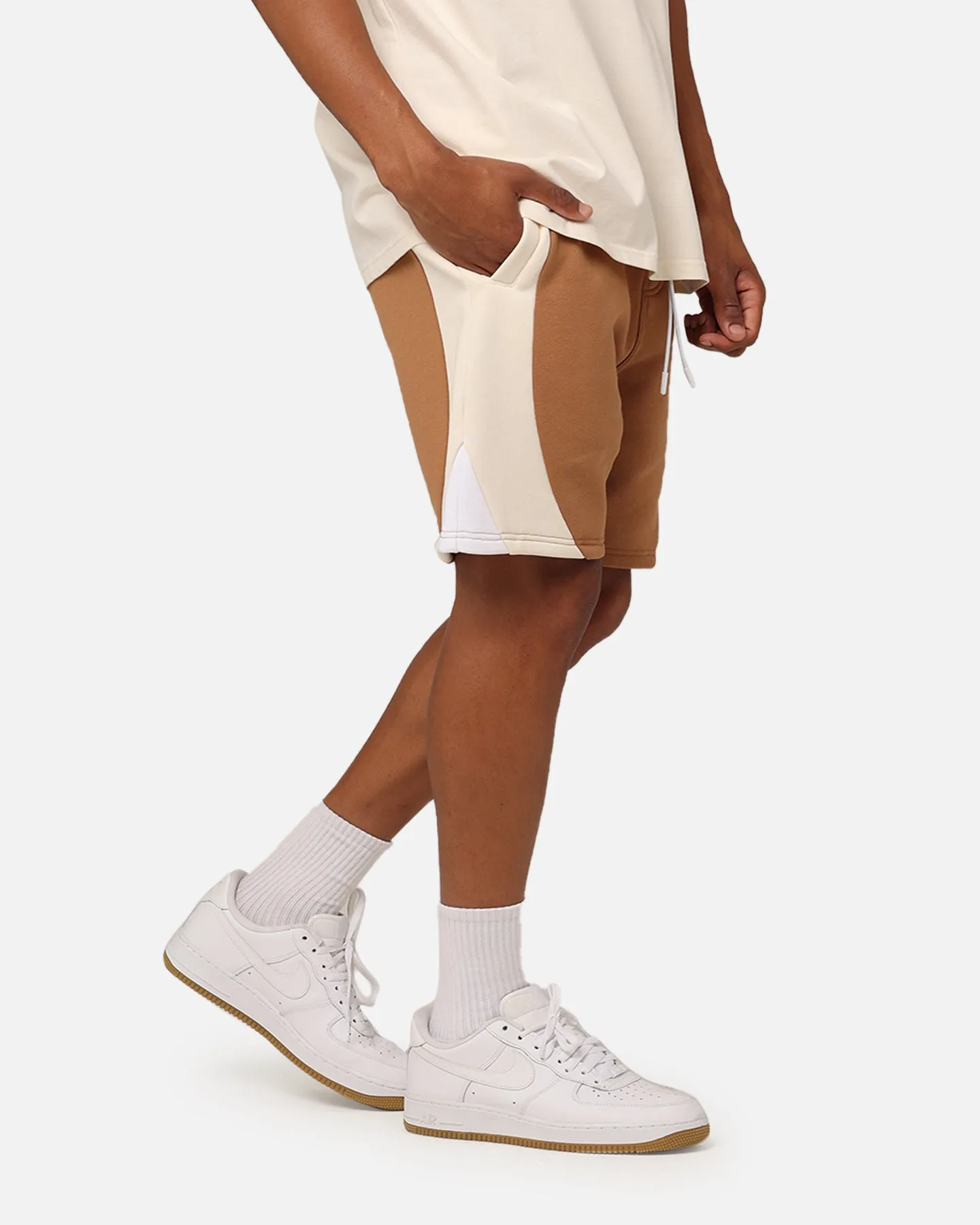 Hypoallergenic Lining All Day Wear Fit Carre C Star Panelled Shorts Tobacco