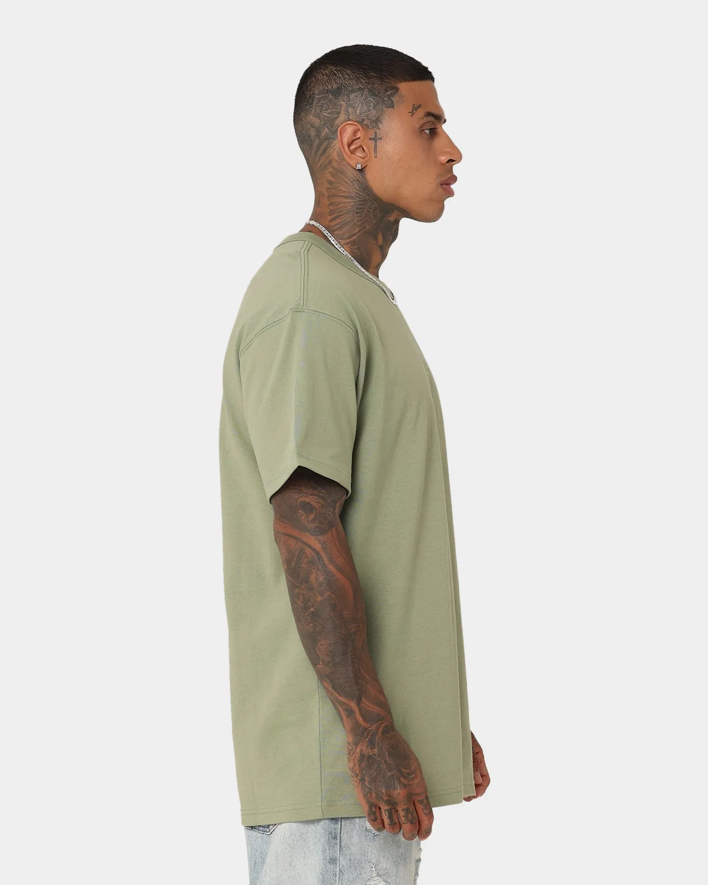 Nike Sportswear Premium Essentials Sustainable T-Shirt Oil Green Leisure Casual Comfortable and Chic