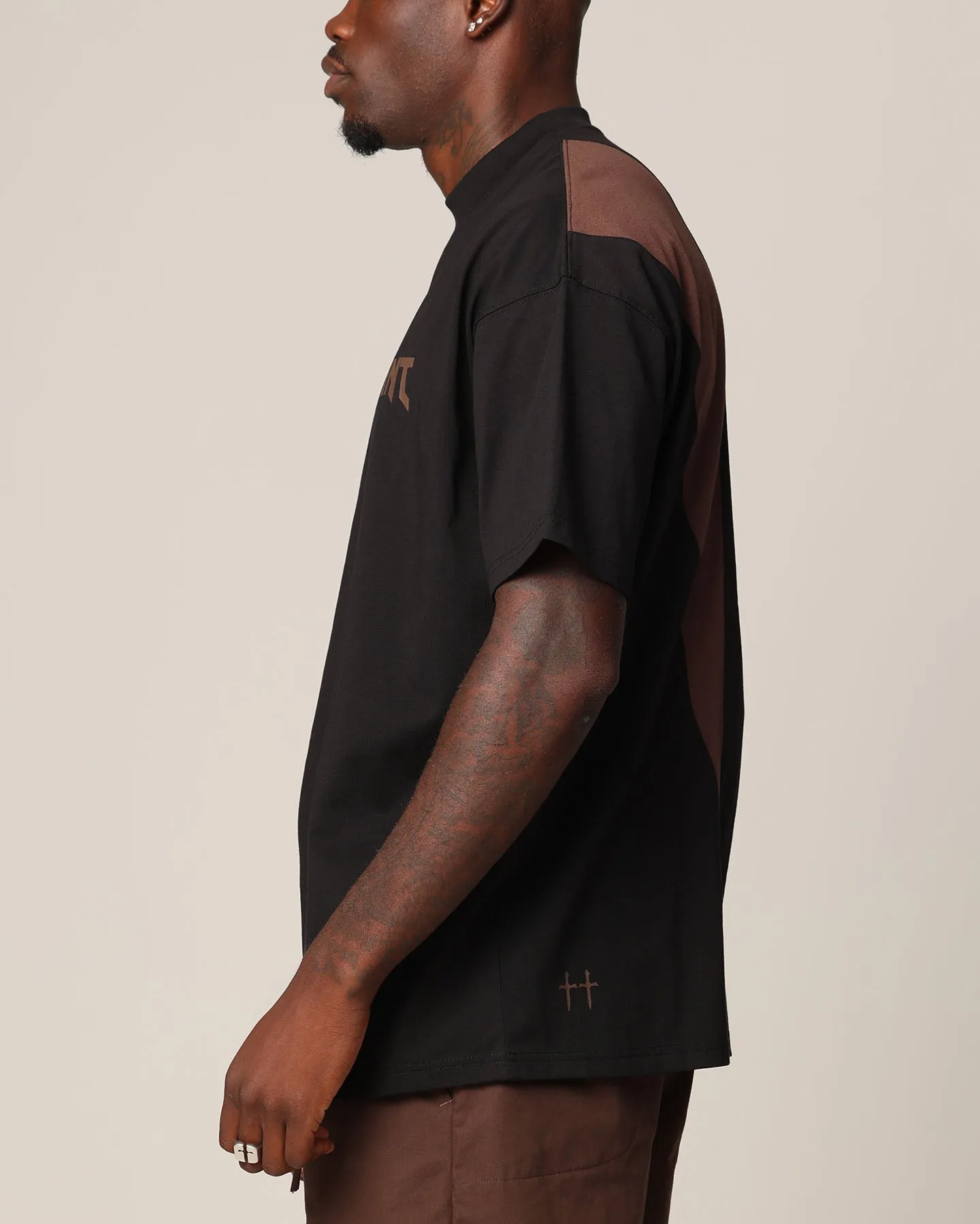 Saint Morta Rage Boxy T-Shirt Black/Brown Oversized Silhouette Layered Style