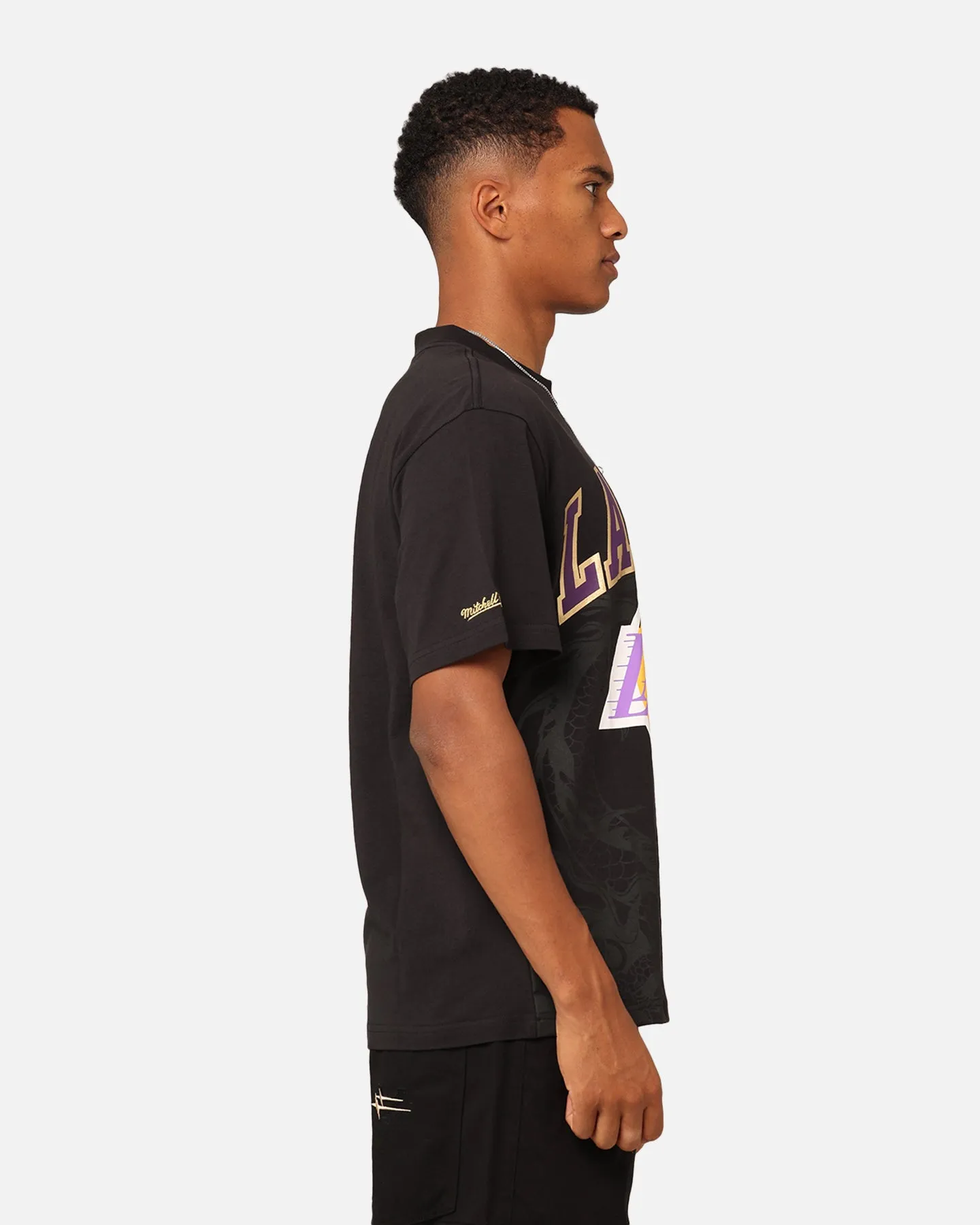 Scoop neck Relaxed and Easy Mitchell & Ness Los Angeles Lakers Year Of The Dragon T-Shirt Faded Black
