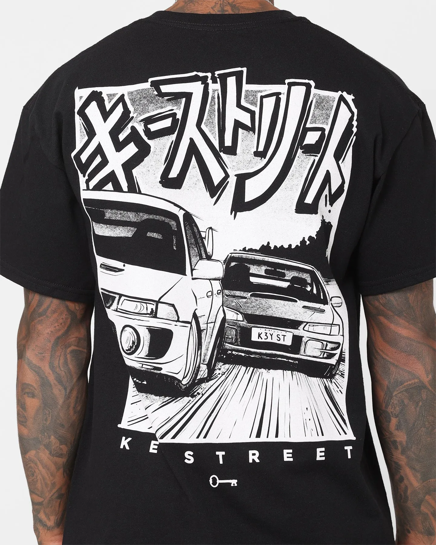 Cozy Feel Casual Must-Have Key Street Versus T-Shirt Black