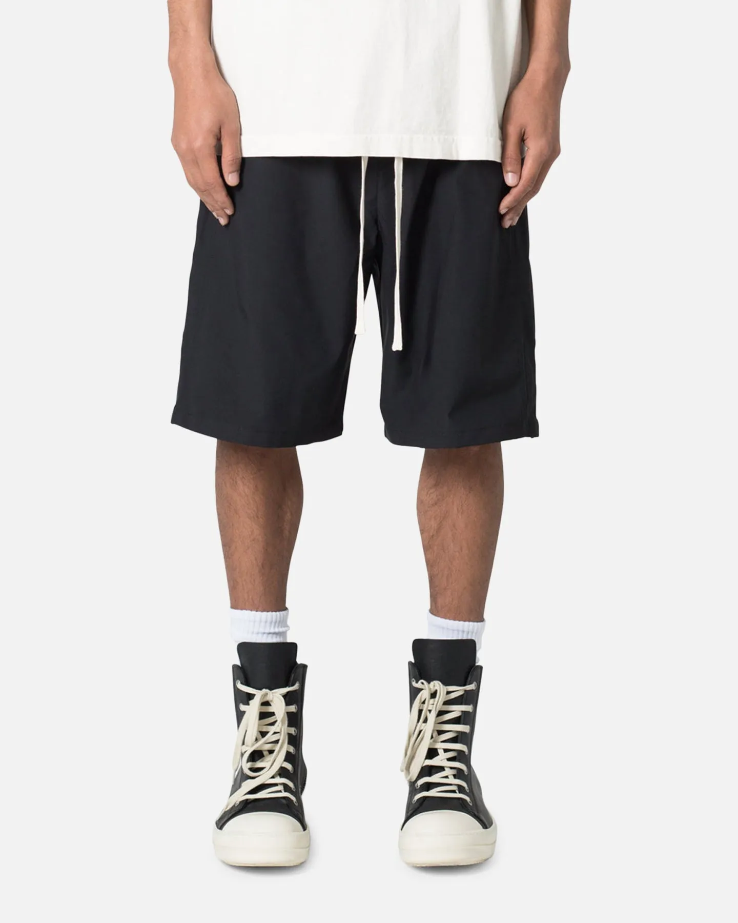 Hot Weather MNML Side Snap Nylon Shorts Black