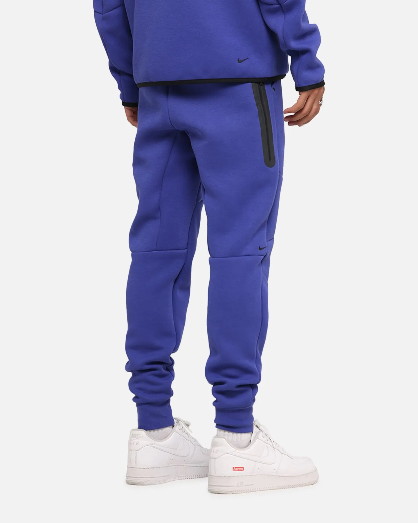 Nike Sportswear Tech Fleece Joggers Deep Night/Black Printed design Hidden pockets