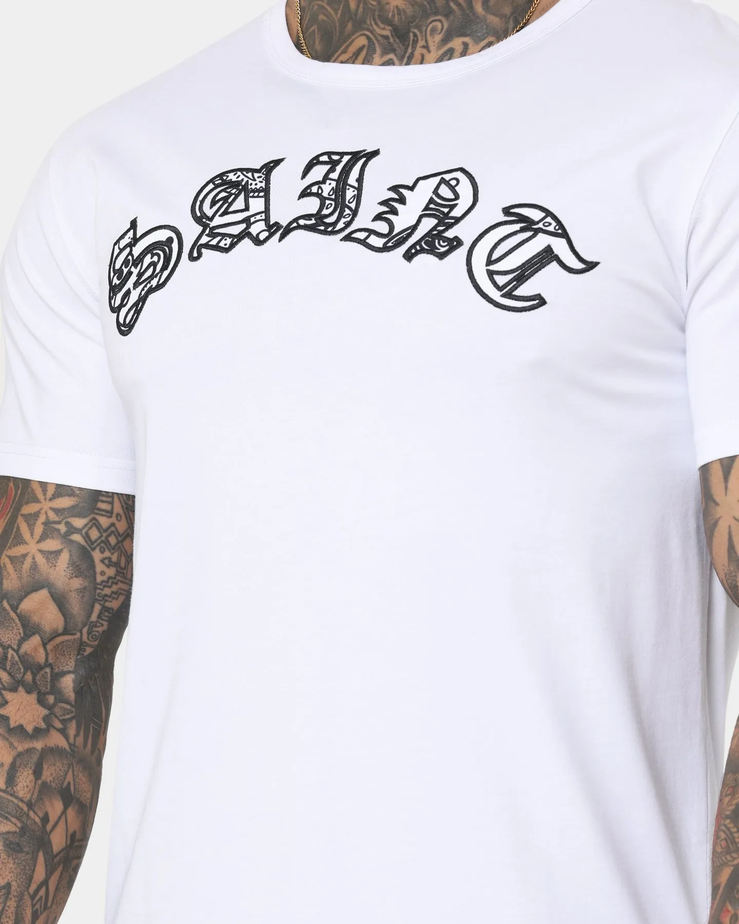 Saint Morta Gothic Paisley El Duplo Short Sleeve T-Shirt White/Black Chilly Comfort Wear
