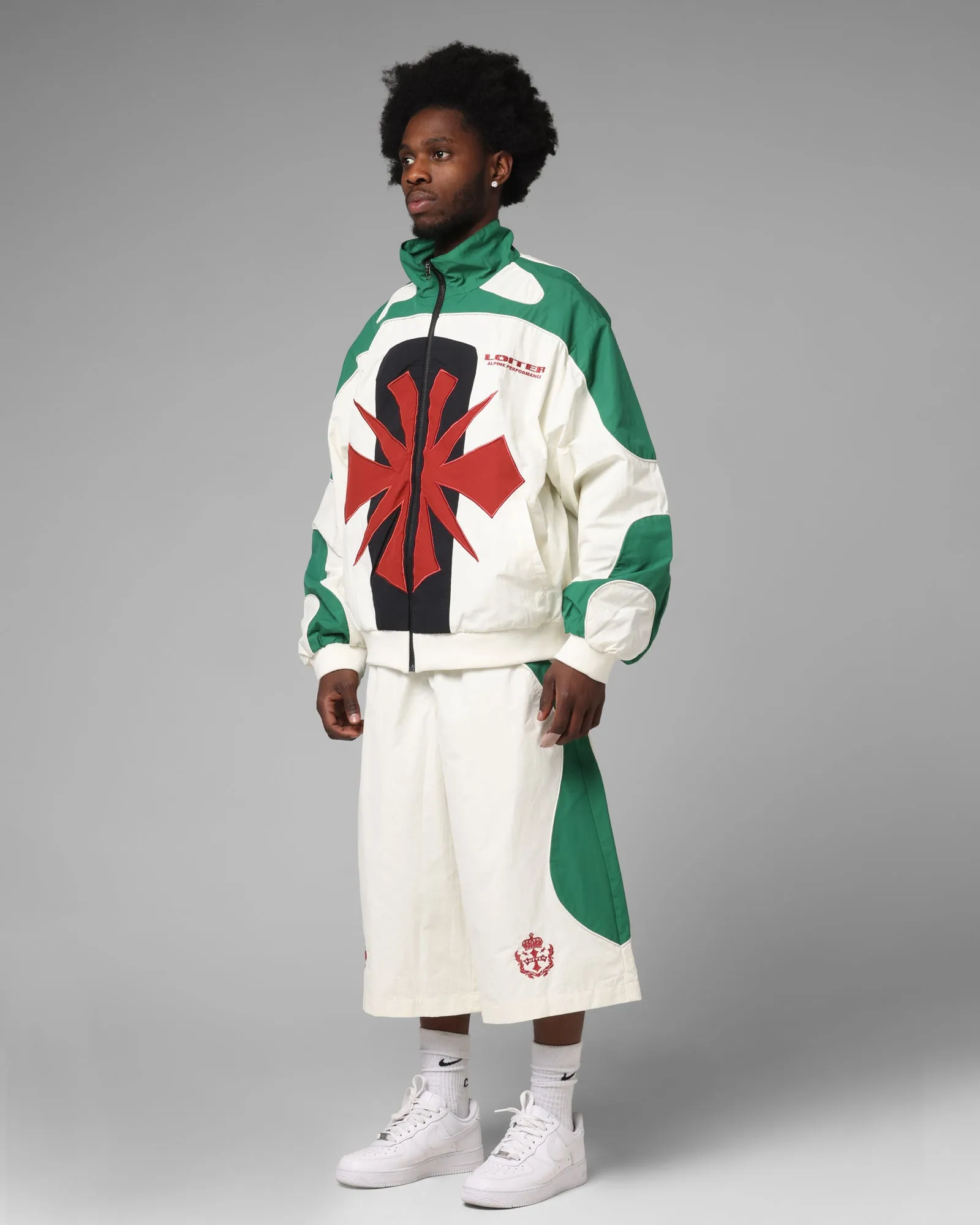 Twill Weave Texture Multi Pocket Design Loiter Club Classic Track Shorts White/Green