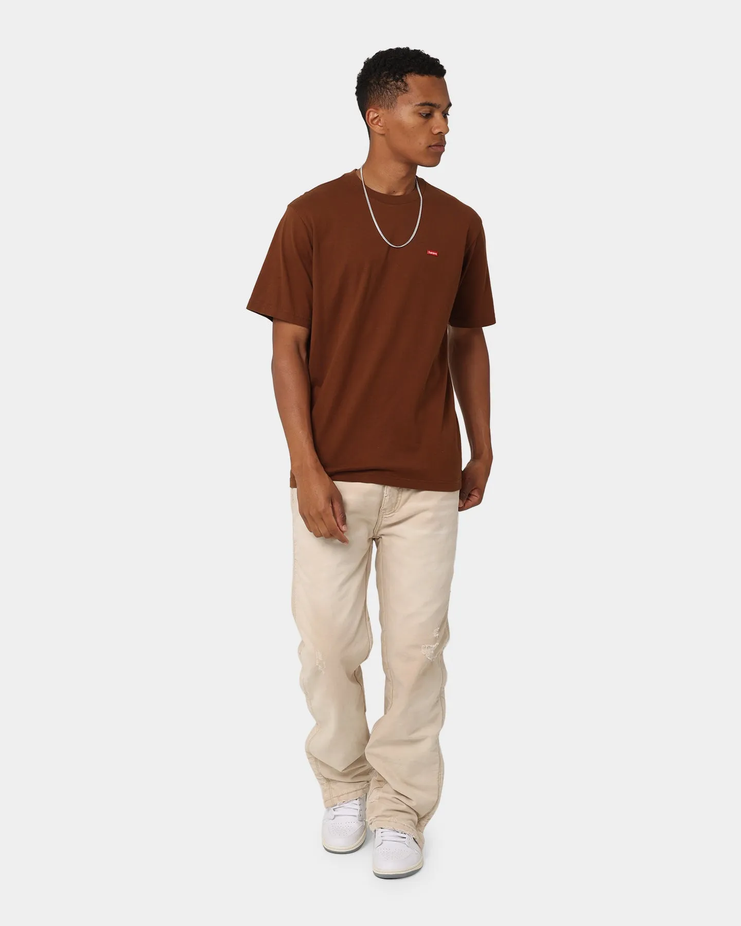 On-the-Go Fashion Supreme Small Box T-Shirt Brown