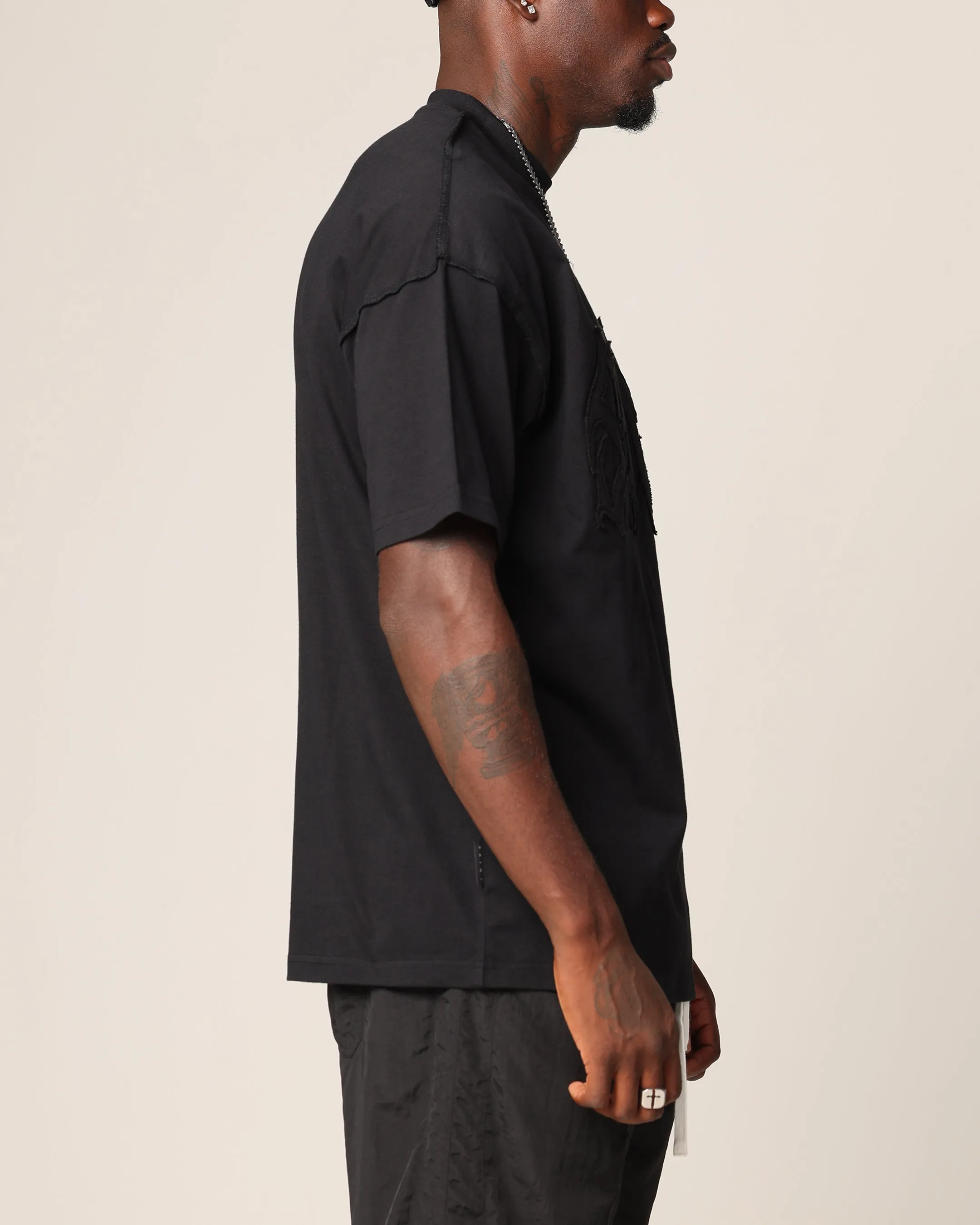 Saint Morta Rodeo Metal Boxy T-Shirt Black Garment Washed Texture Relaxed Outfit